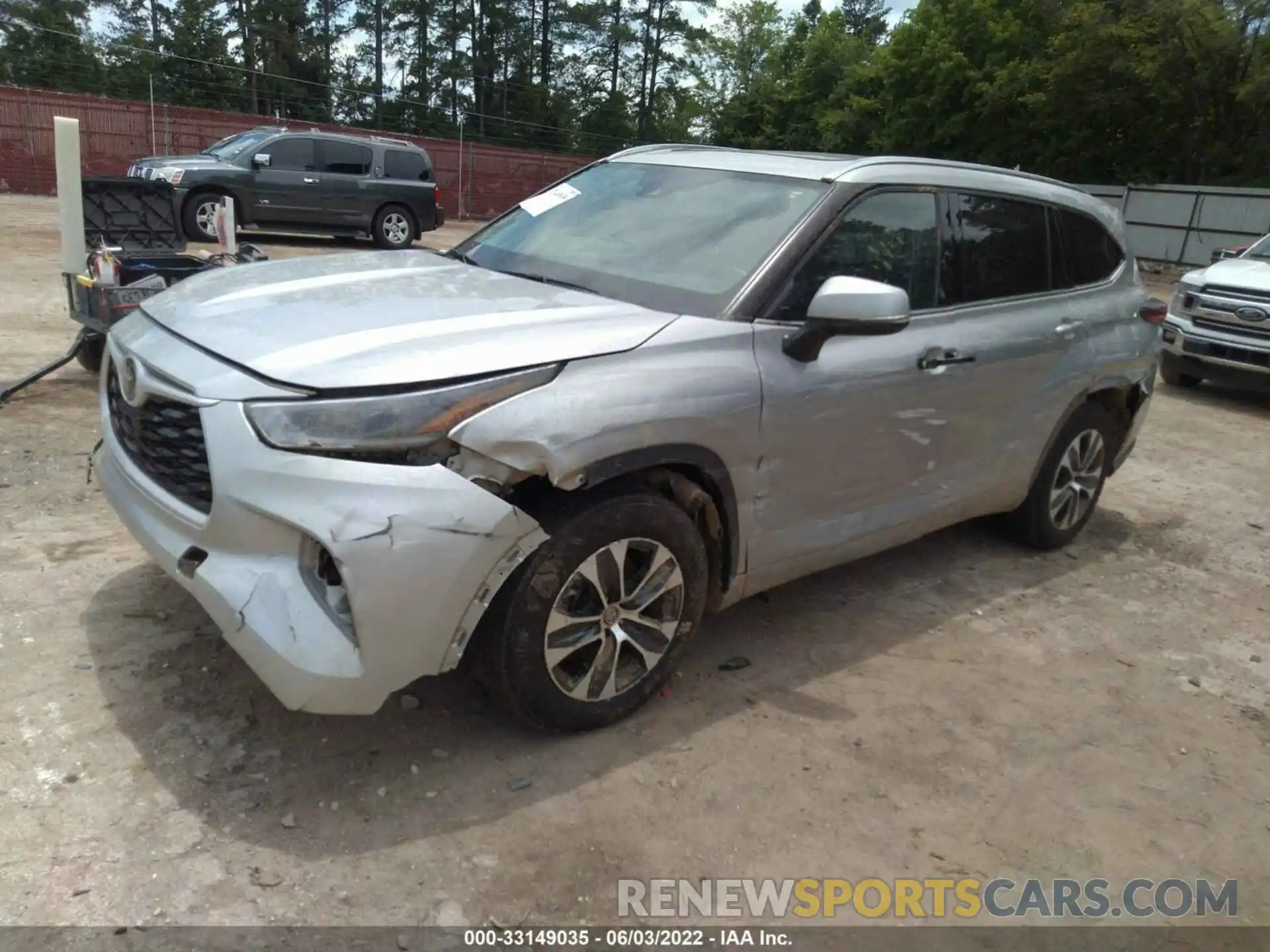 2 Photograph of a damaged car 5TDGZRAH0MS069996 TOYOTA HIGHLANDER 2021