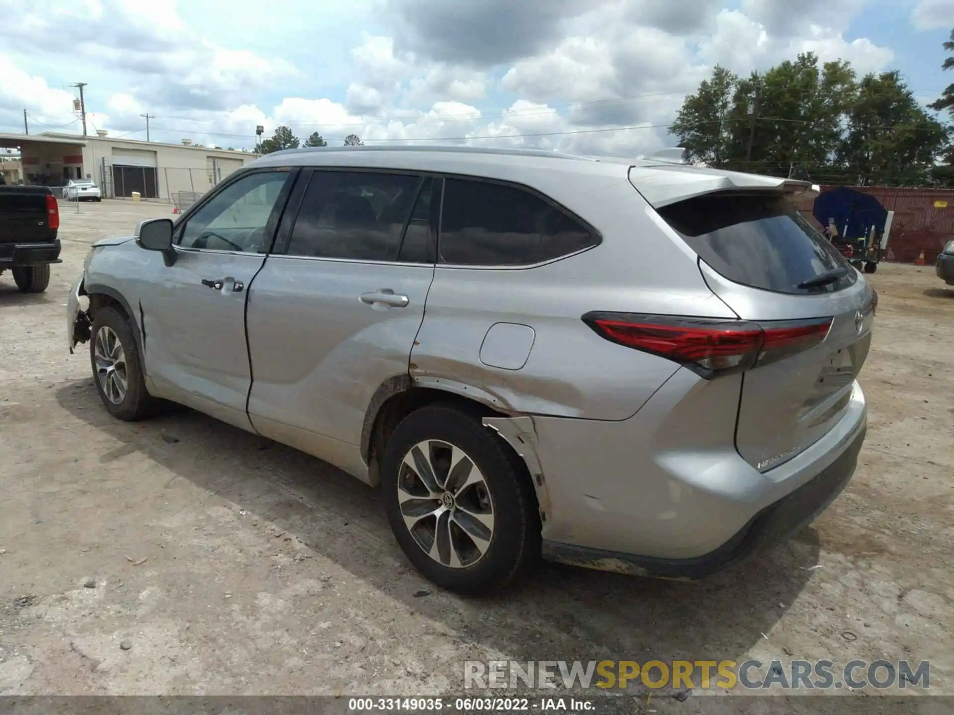 3 Photograph of a damaged car 5TDGZRAH0MS069996 TOYOTA HIGHLANDER 2021