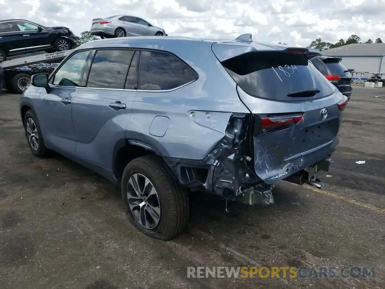 3 Photograph of a damaged car 5TDGZRAH0MS084272 TOYOTA HIGHLANDER 2021