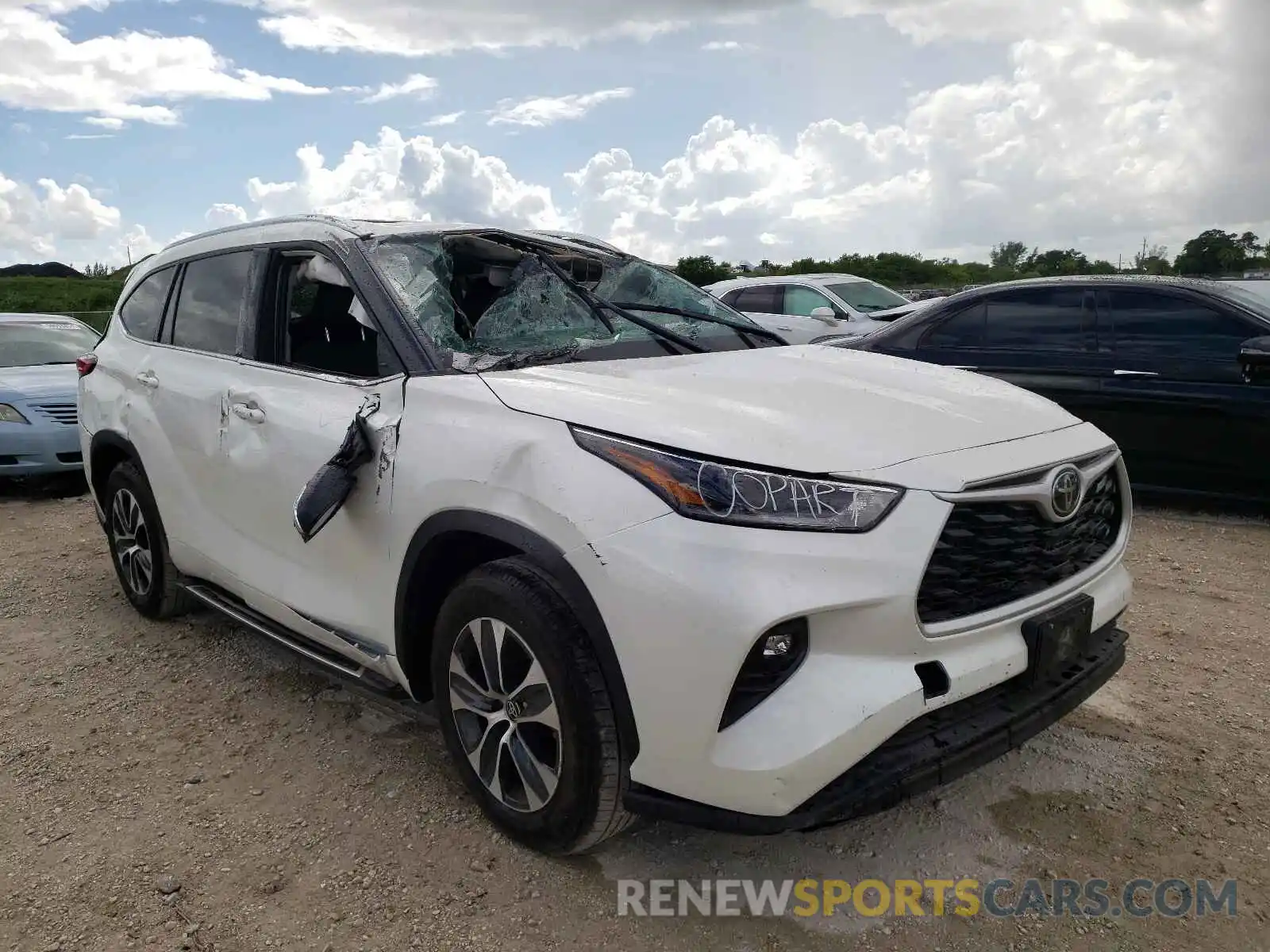 1 Photograph of a damaged car 5TDGZRAH0MS531179 TOYOTA HIGHLANDER 2021