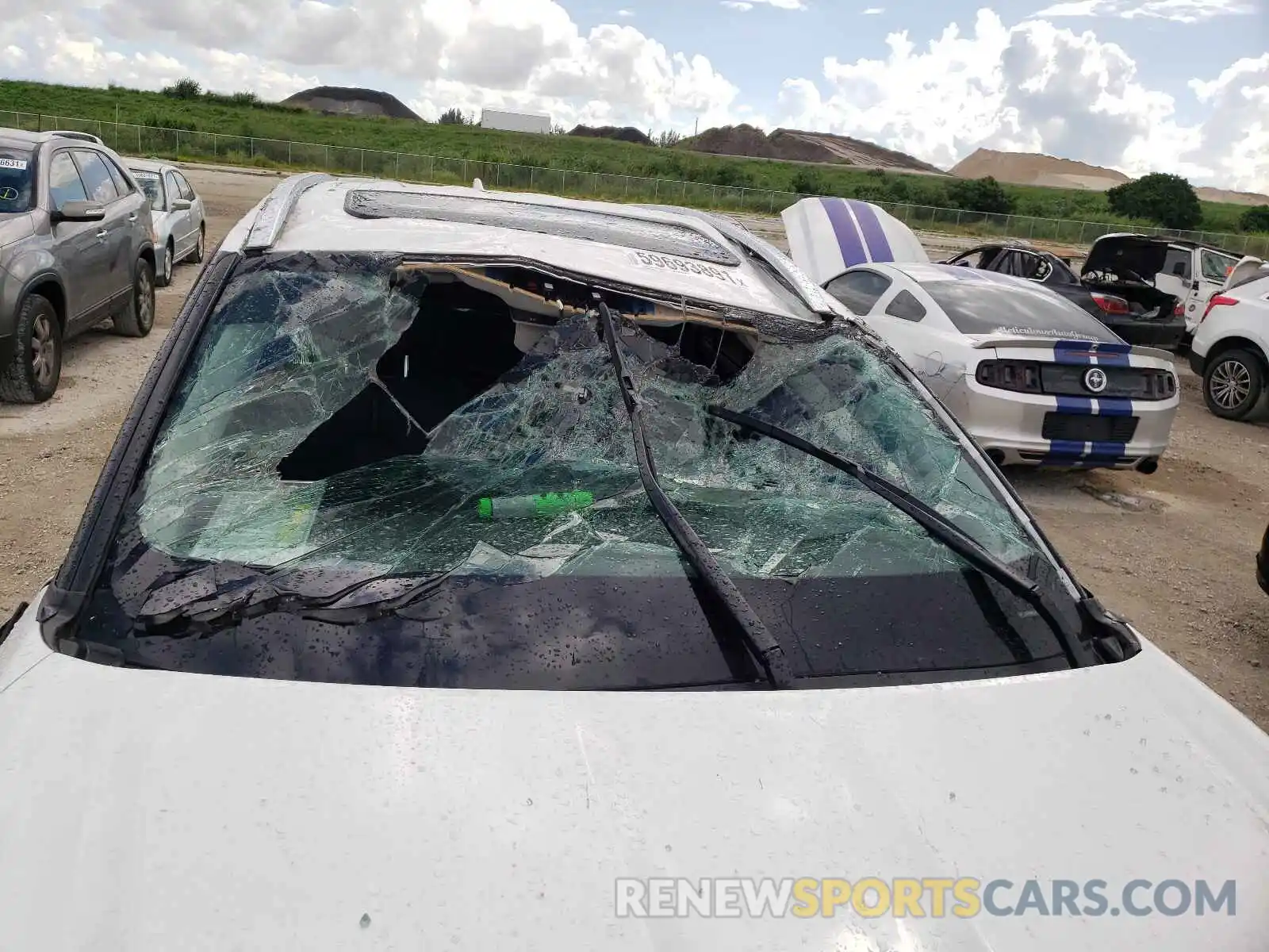 9 Photograph of a damaged car 5TDGZRAH0MS531179 TOYOTA HIGHLANDER 2021