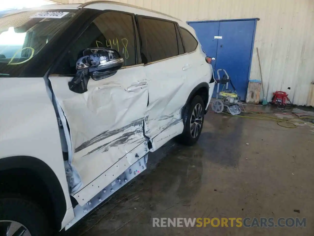 10 Photograph of a damaged car 5TDGZRAH0MS531361 TOYOTA HIGHLANDER 2021