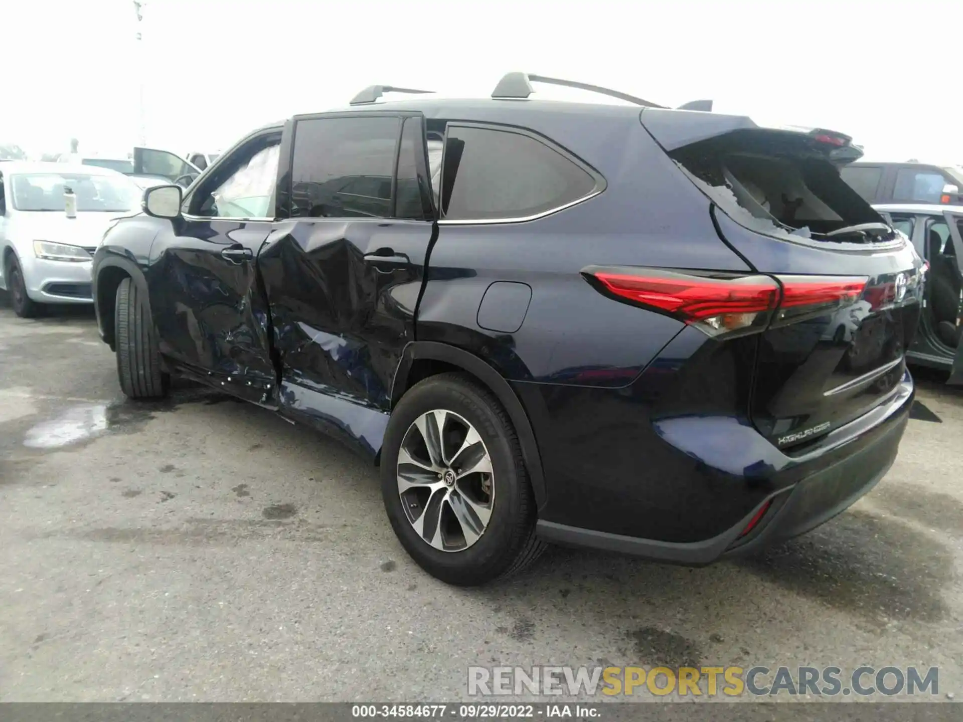 3 Photograph of a damaged car 5TDGZRAH1MS063866 TOYOTA HIGHLANDER 2021