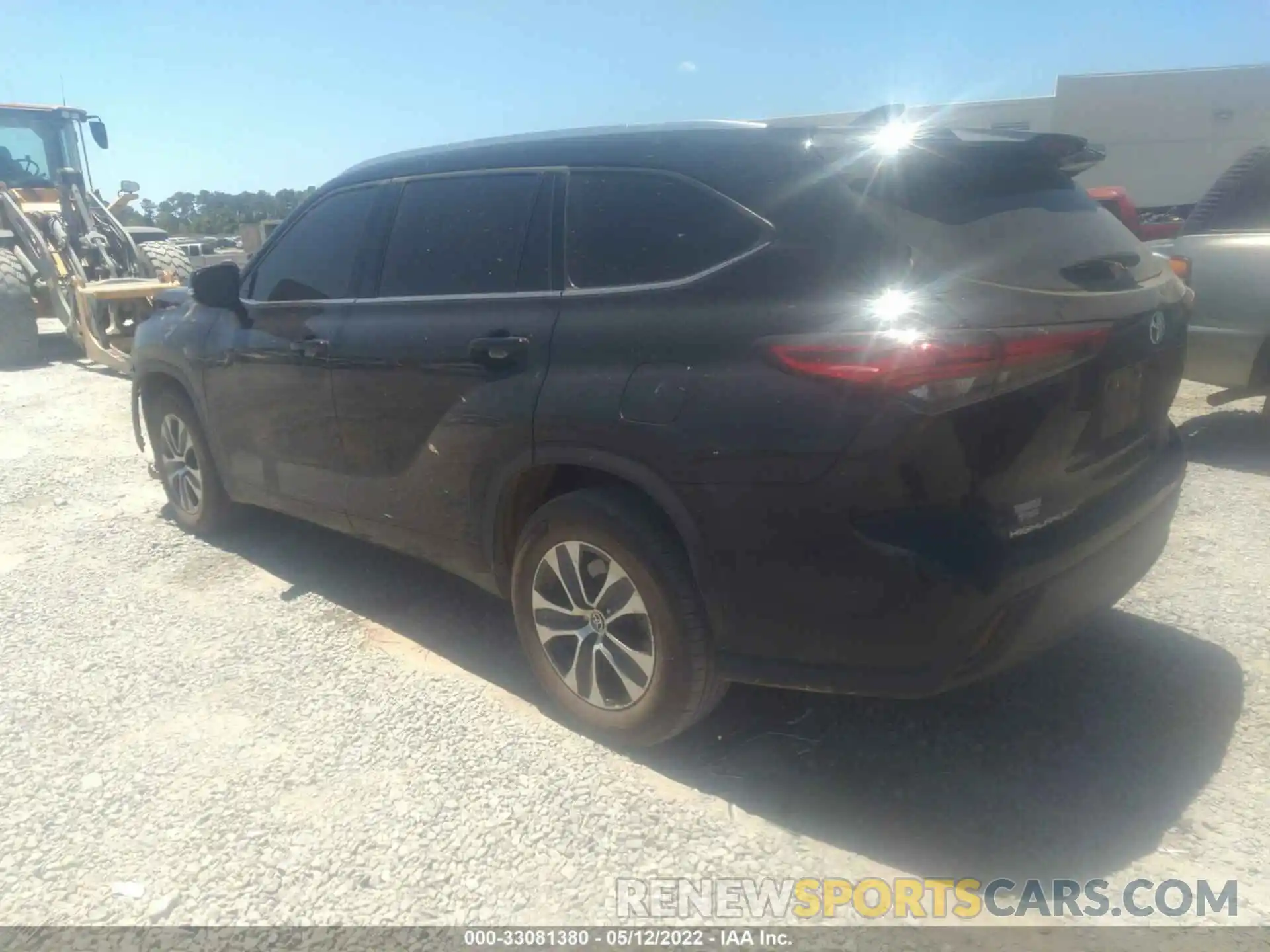 3 Photograph of a damaged car 5TDGZRAH1MS086208 TOYOTA HIGHLANDER 2021