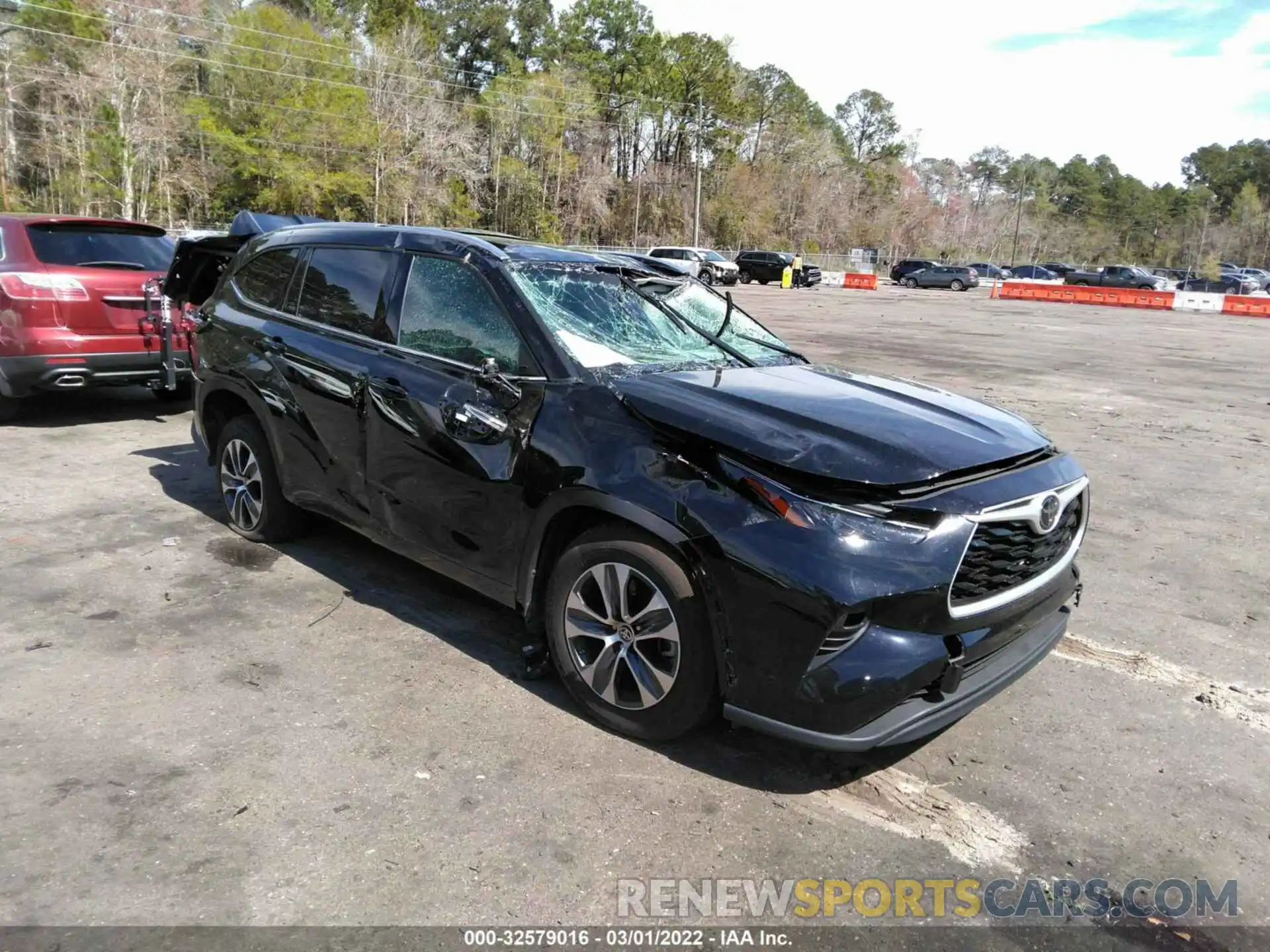 1 Photograph of a damaged car 5TDGZRAH1MS516626 TOYOTA HIGHLANDER 2021