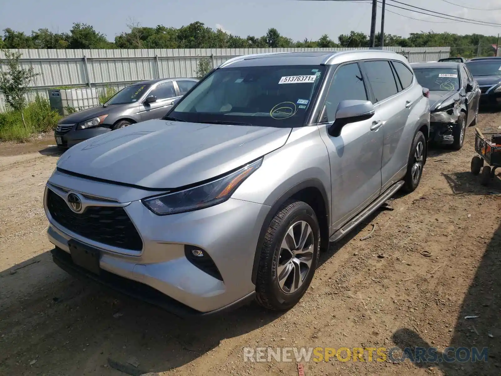 2 Photograph of a damaged car 5TDGZRAH1MS519364 TOYOTA HIGHLANDER 2021