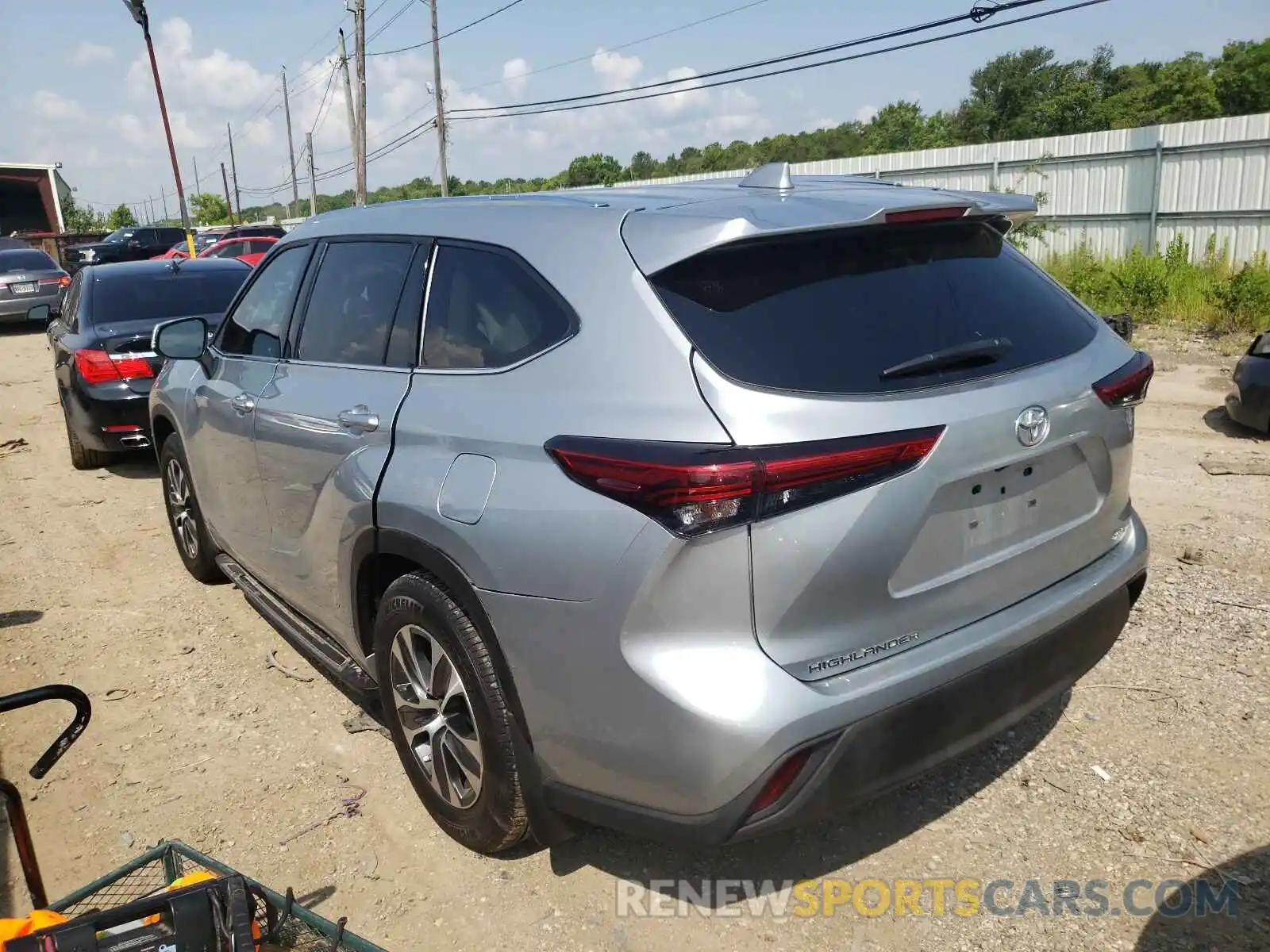 3 Photograph of a damaged car 5TDGZRAH1MS519364 TOYOTA HIGHLANDER 2021