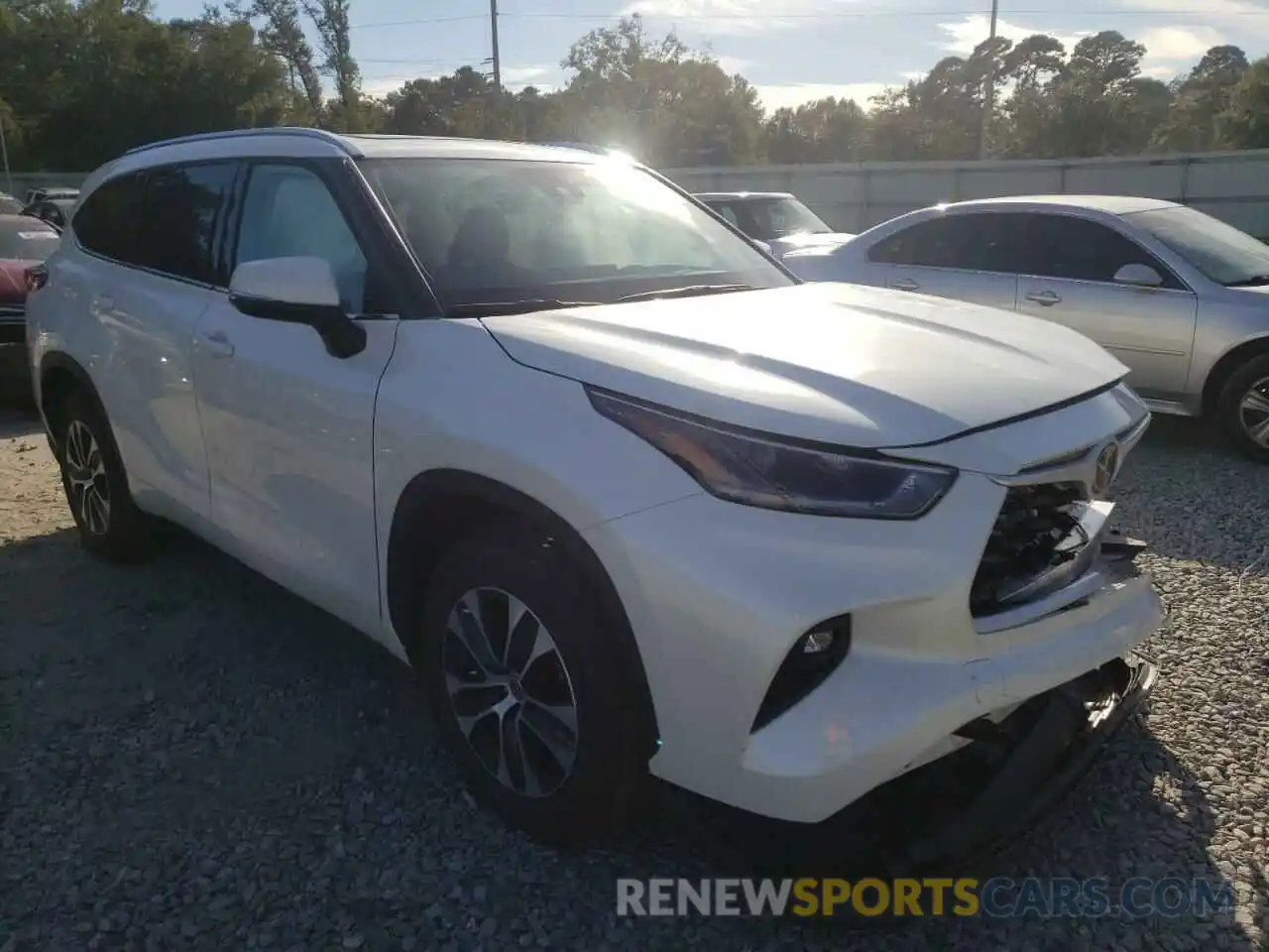 1 Photograph of a damaged car 5TDGZRAH1MS532728 TOYOTA HIGHLANDER 2021