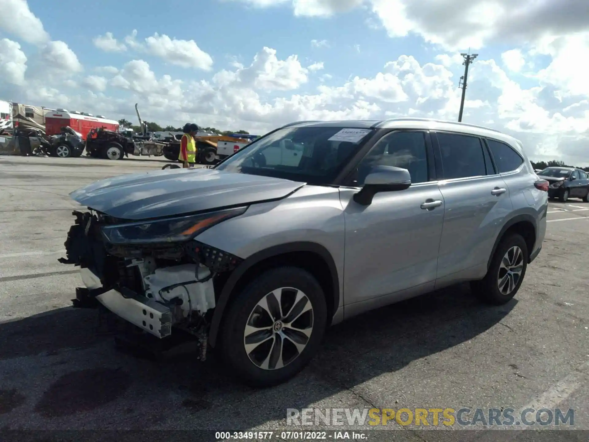 2 Photograph of a damaged car 5TDGZRAH1MS537881 TOYOTA HIGHLANDER 2021