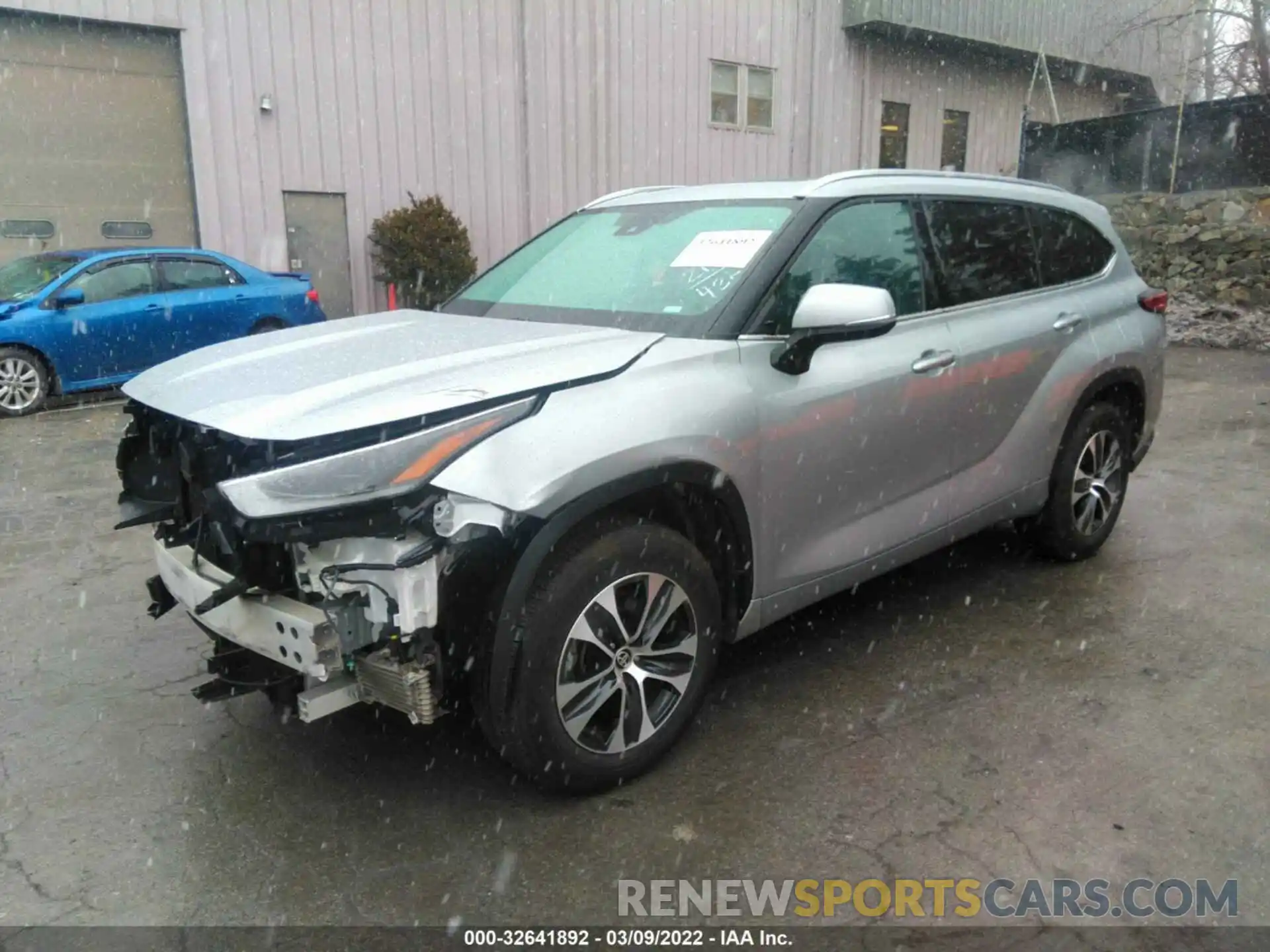 2 Photograph of a damaged car 5TDGZRAH2MS031637 TOYOTA HIGHLANDER 2021