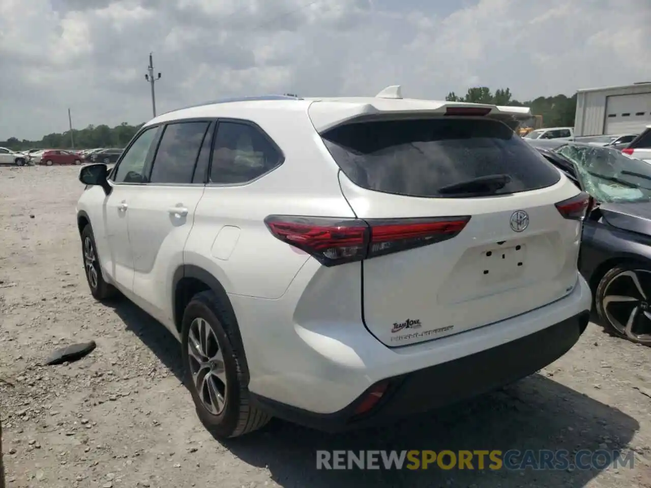 3 Photograph of a damaged car 5TDGZRAH2MS049913 TOYOTA HIGHLANDER 2021