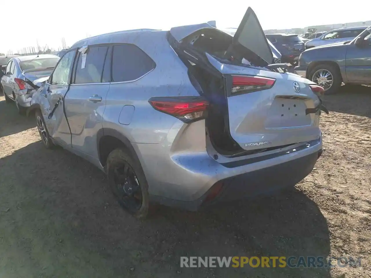 3 Photograph of a damaged car 5TDGZRAH2MS051368 TOYOTA HIGHLANDER 2021