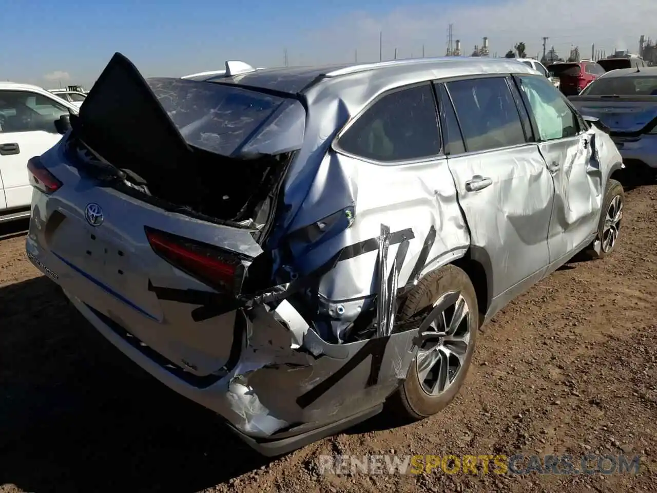 4 Photograph of a damaged car 5TDGZRAH2MS051368 TOYOTA HIGHLANDER 2021