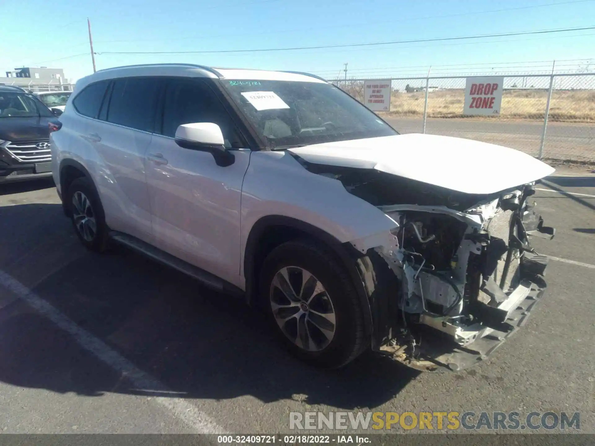 1 Photograph of a damaged car 5TDGZRAH2MS071152 TOYOTA HIGHLANDER 2021