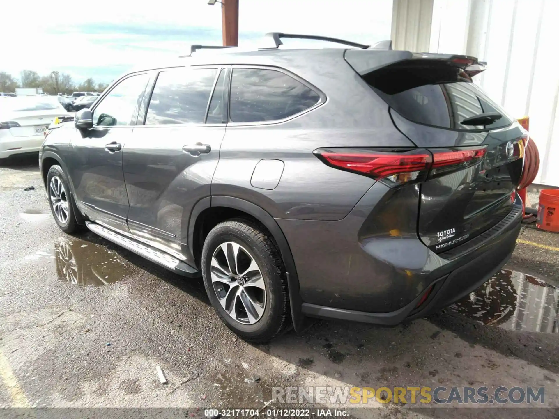 3 Photograph of a damaged car 5TDGZRAH2MS076139 TOYOTA HIGHLANDER 2021