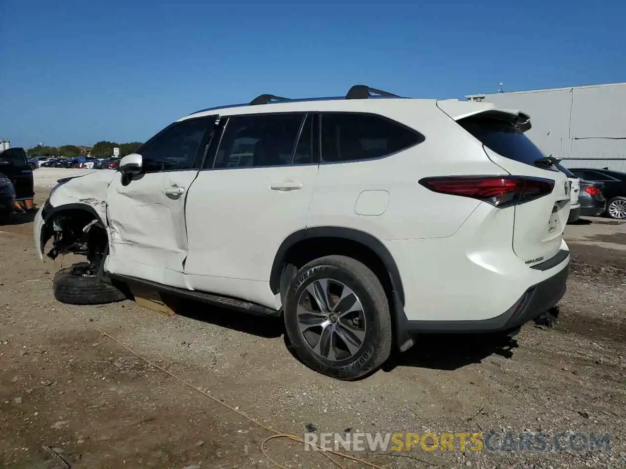 2 Photograph of a damaged car 5TDGZRAH2MS522452 TOYOTA HIGHLANDER 2021