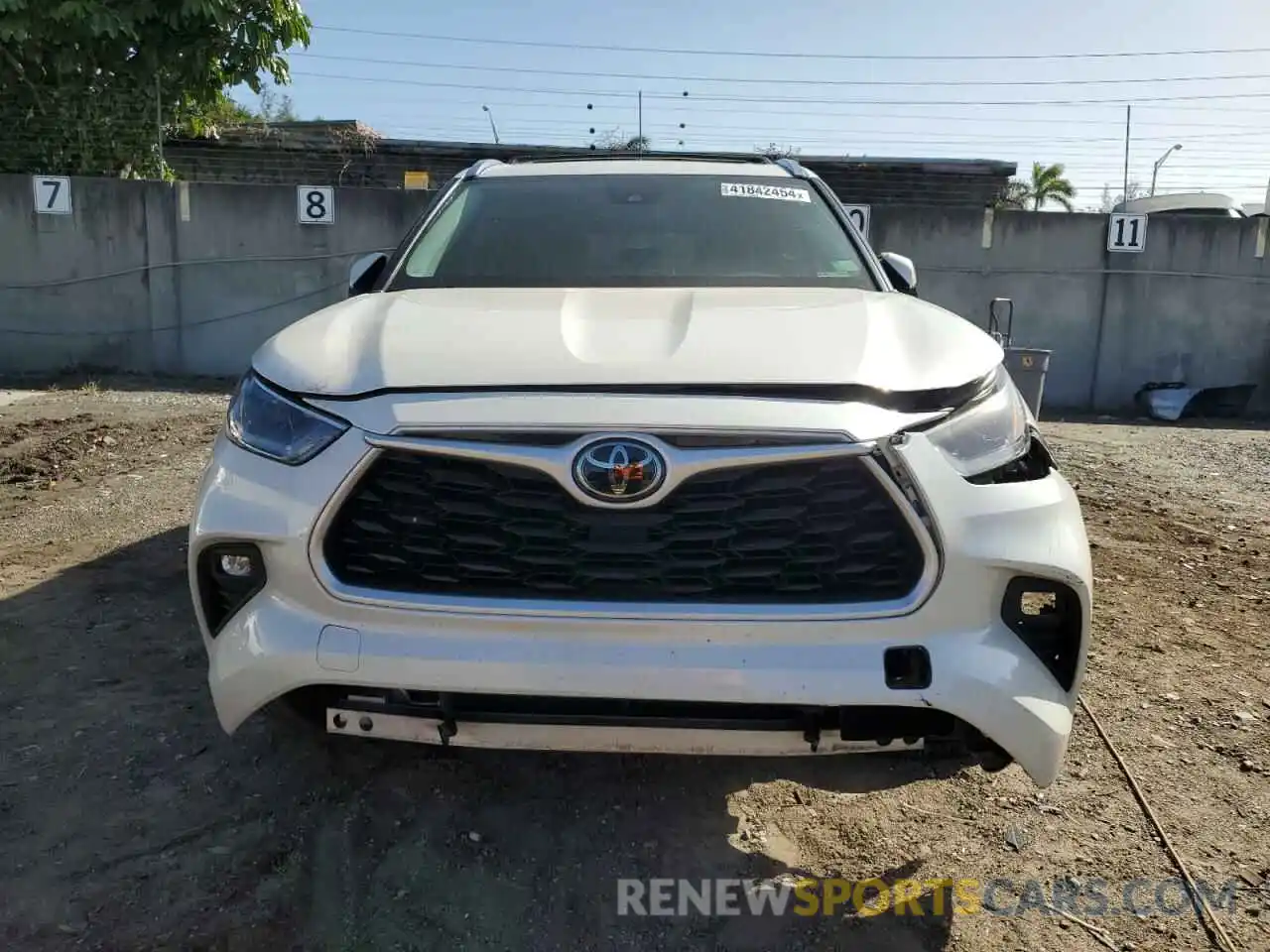 5 Photograph of a damaged car 5TDGZRAH2MS522452 TOYOTA HIGHLANDER 2021