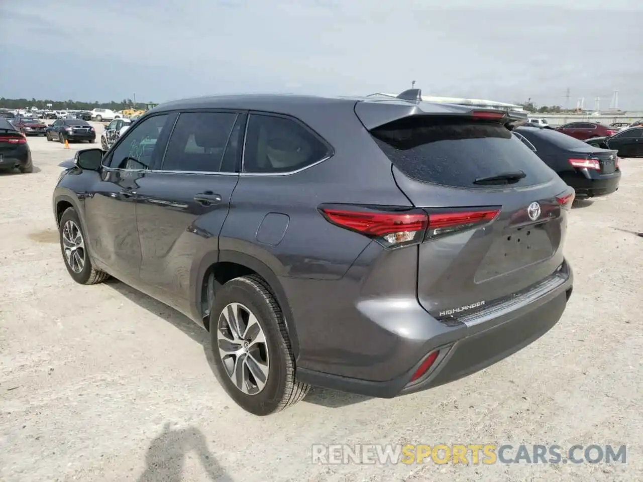 3 Photograph of a damaged car 5TDGZRAH2MS526257 TOYOTA HIGHLANDER 2021