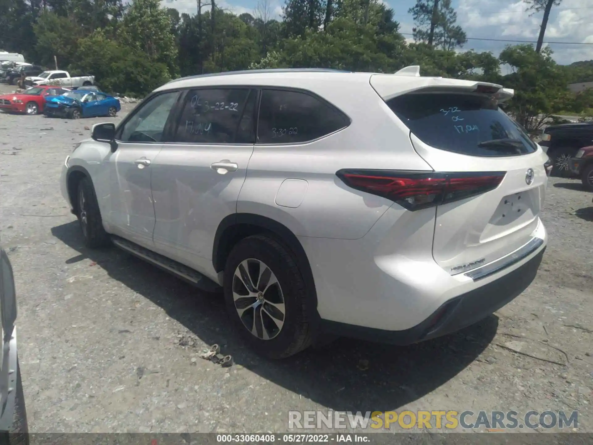 3 Photograph of a damaged car 5TDGZRAH2MS529143 TOYOTA HIGHLANDER 2021