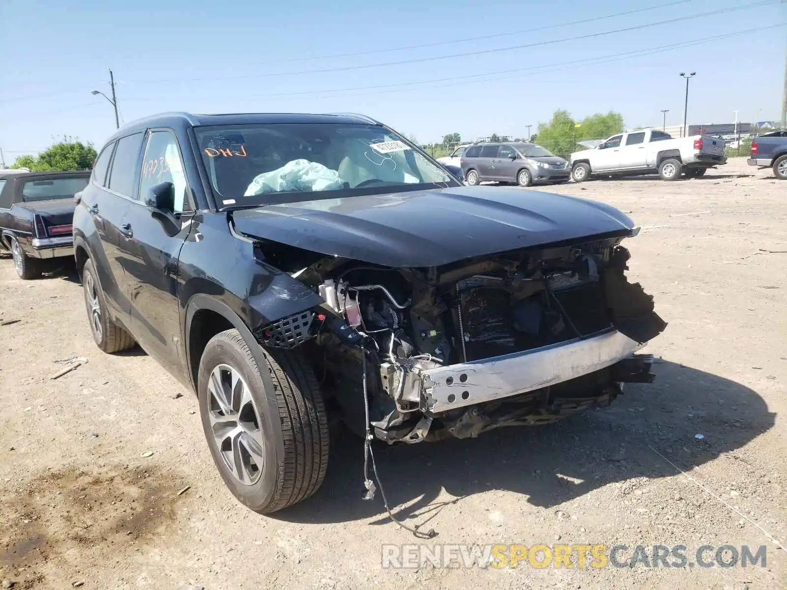 1 Photograph of a damaged car 5TDGZRAH3MS037740 TOYOTA HIGHLANDER 2021