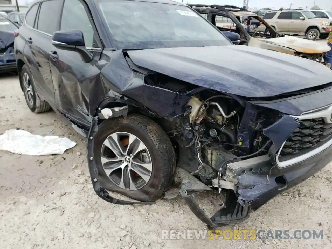 9 Photograph of a damaged car 5TDGZRAH3MS041173 TOYOTA HIGHLANDER 2021