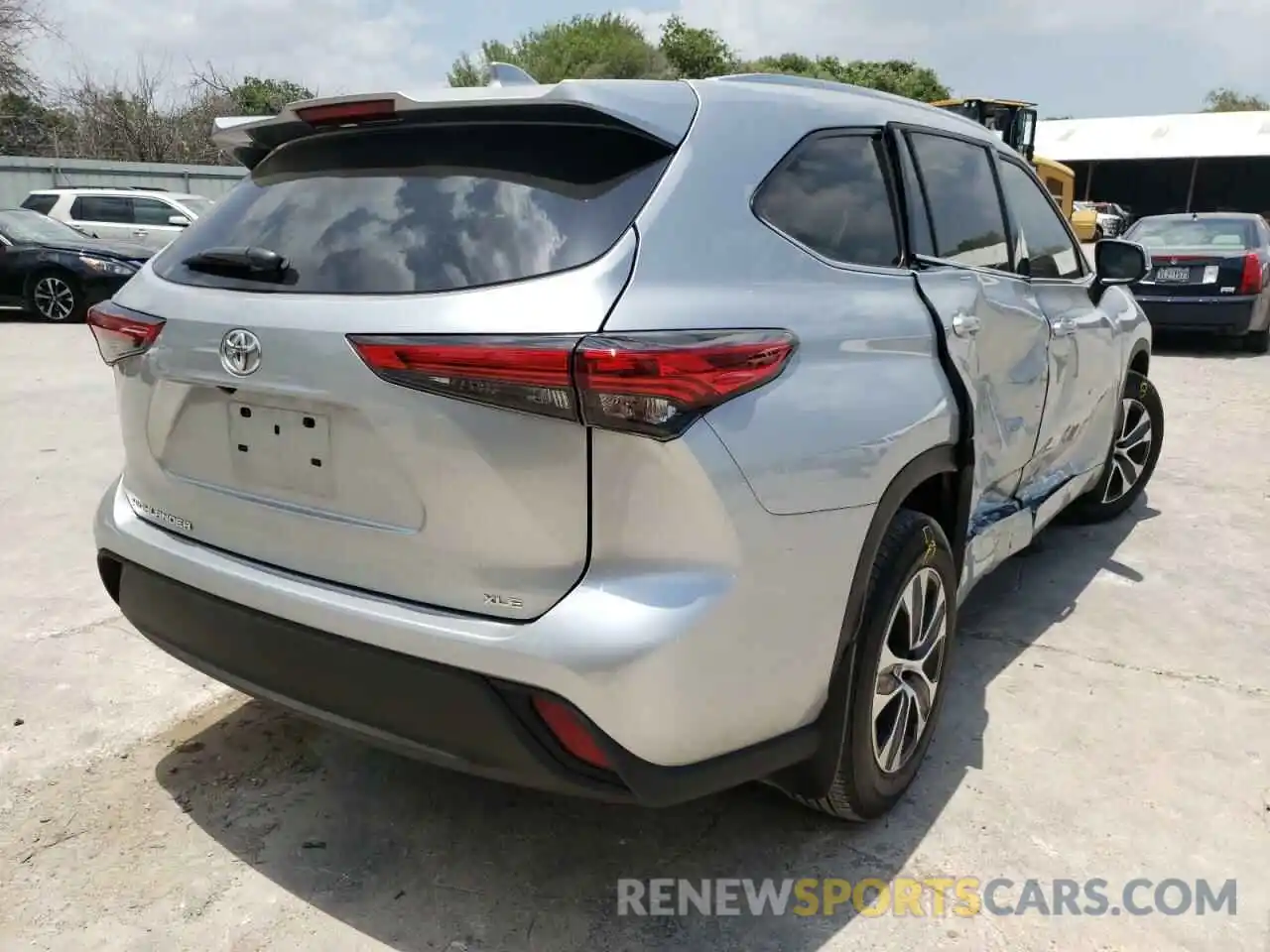 4 Photograph of a damaged car 5TDGZRAH3MS047930 TOYOTA HIGHLANDER 2021