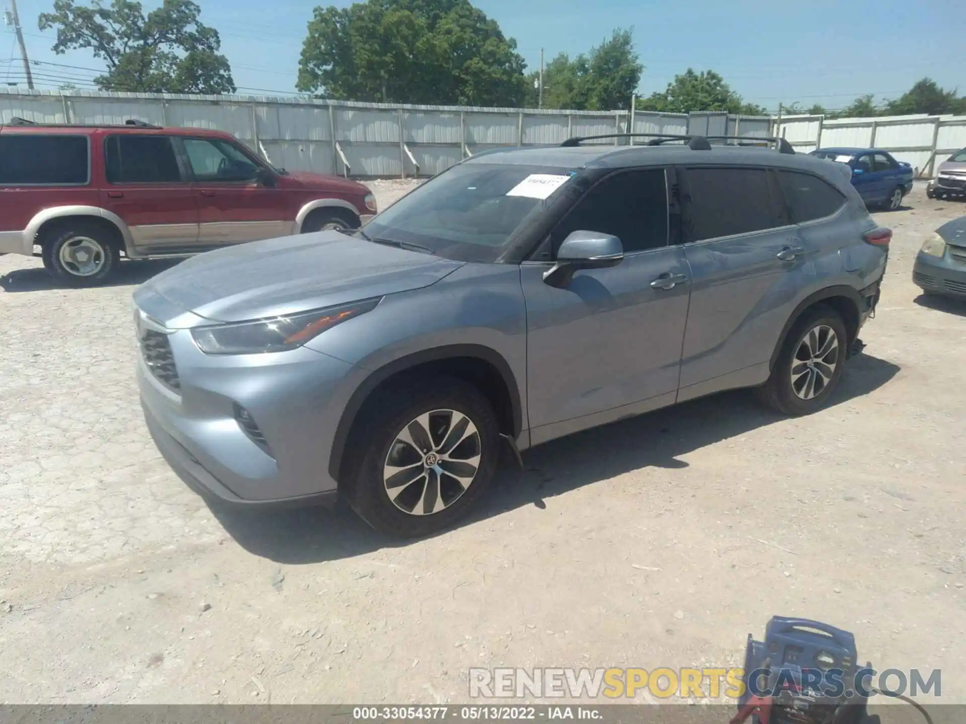 2 Photograph of a damaged car 5TDGZRAH3MS050603 TOYOTA HIGHLANDER 2021