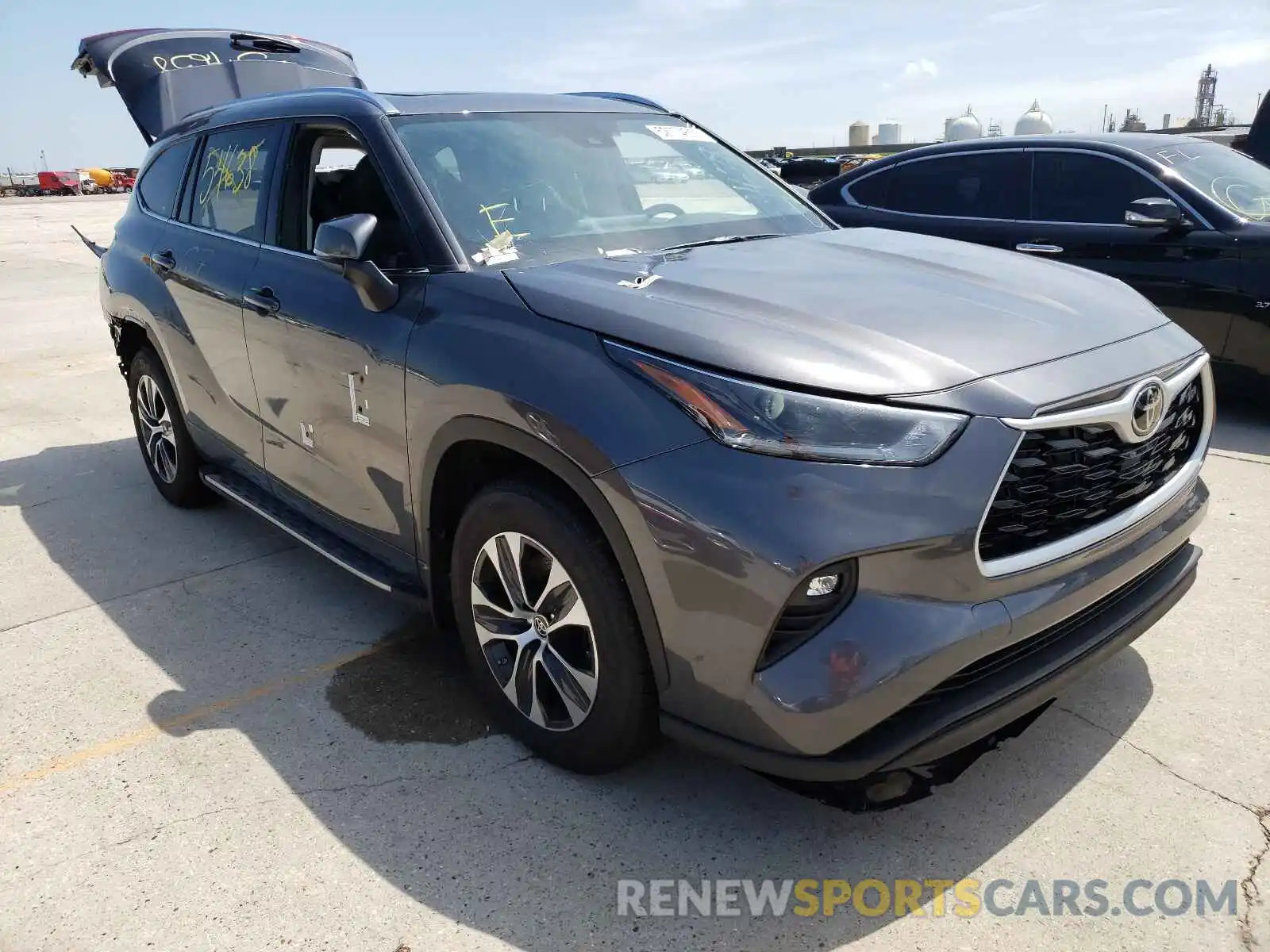 1 Photograph of a damaged car 5TDGZRAH3MS529667 TOYOTA HIGHLANDER 2021