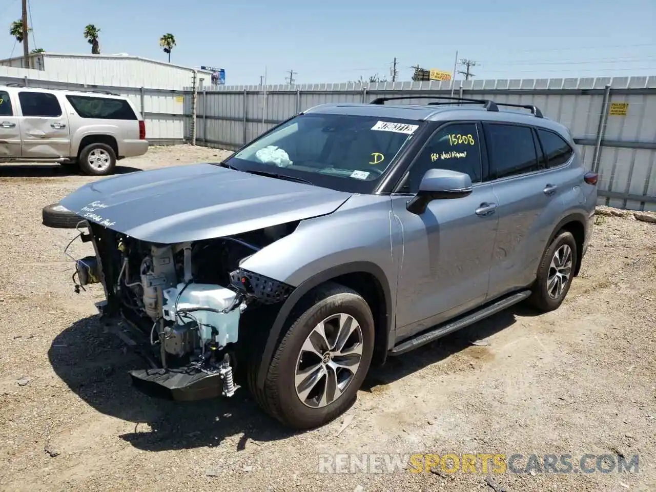 2 Photograph of a damaged car 5TDGZRAH4MS048004 TOYOTA HIGHLANDER 2021