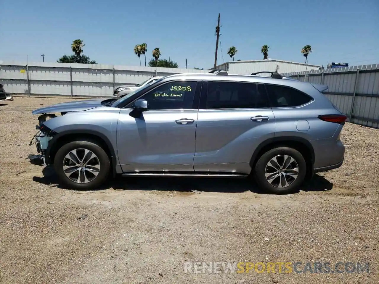 9 Photograph of a damaged car 5TDGZRAH4MS048004 TOYOTA HIGHLANDER 2021