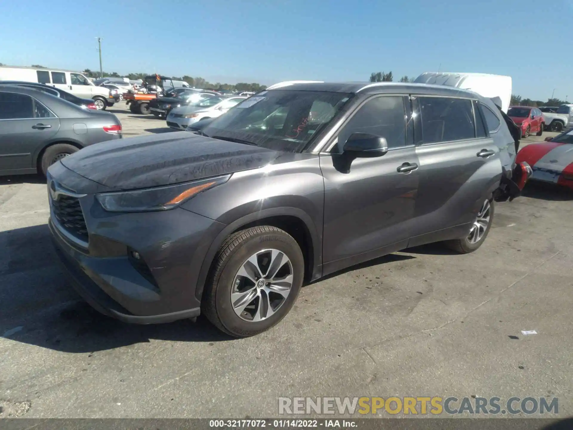 2 Photograph of a damaged car 5TDGZRAH4MS048729 TOYOTA HIGHLANDER 2021