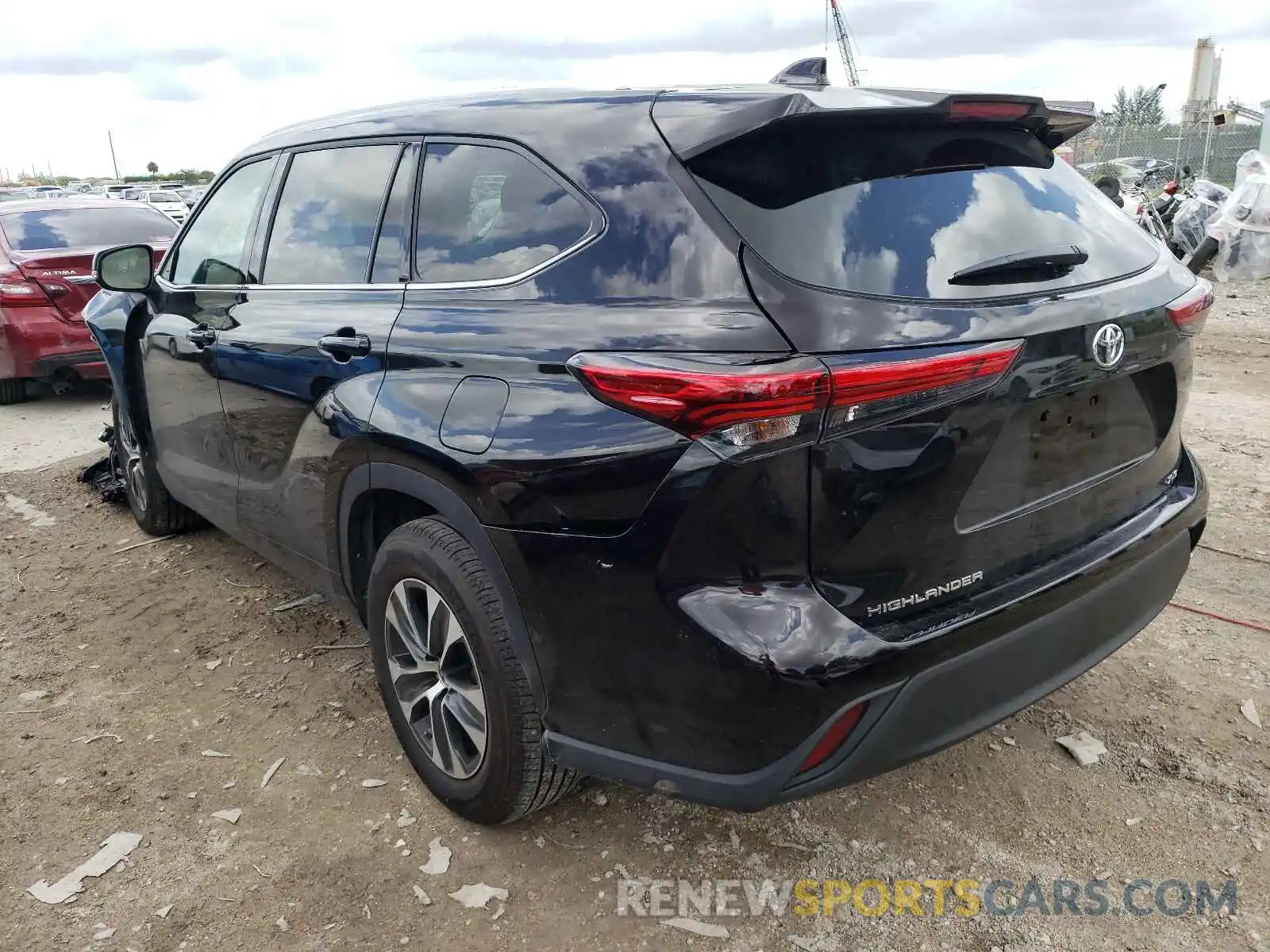 3 Photograph of a damaged car 5TDGZRAH4MS061321 TOYOTA HIGHLANDER 2021