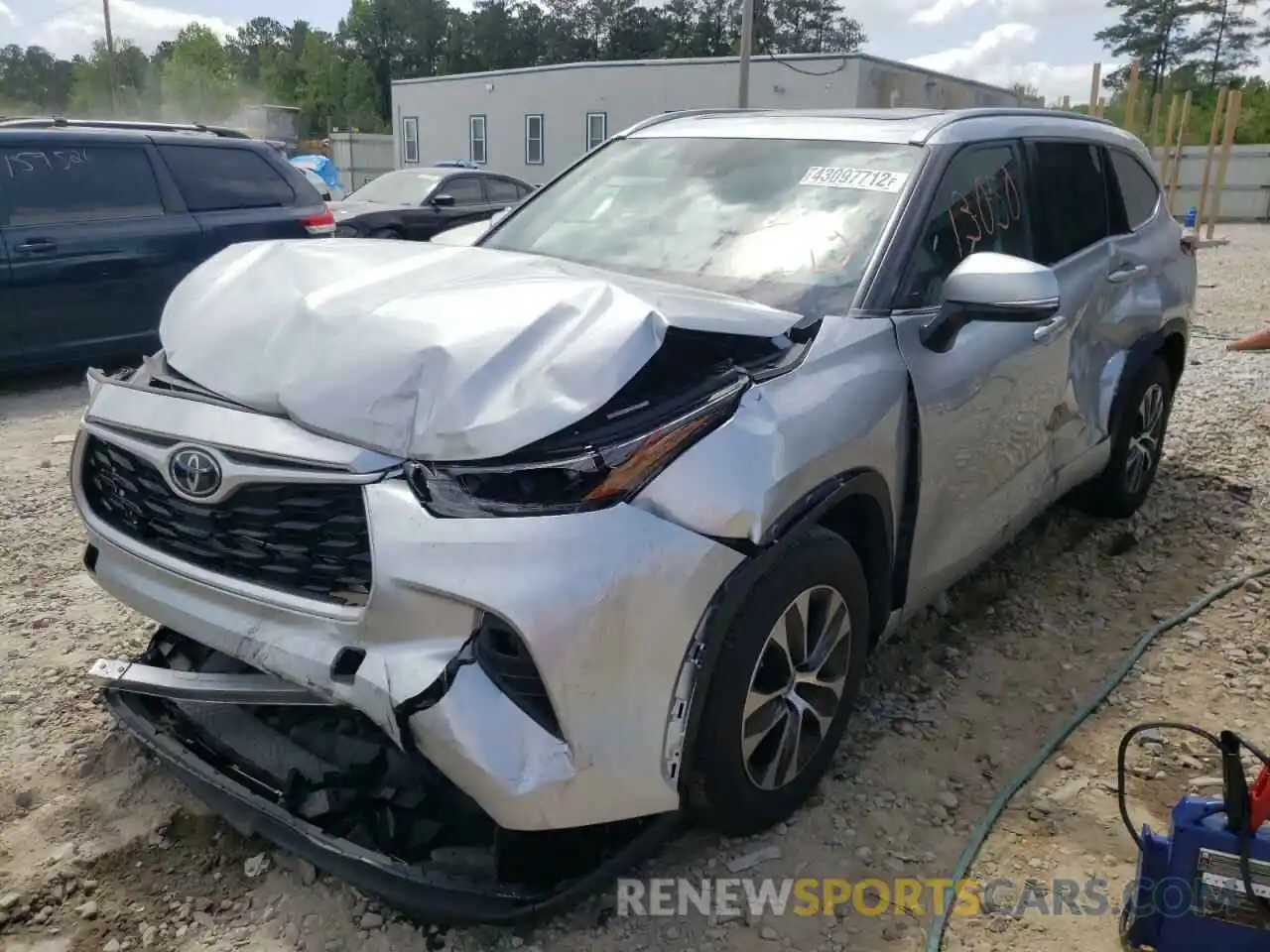 2 Photograph of a damaged car 5TDGZRAH4MS080032 TOYOTA HIGHLANDER 2021