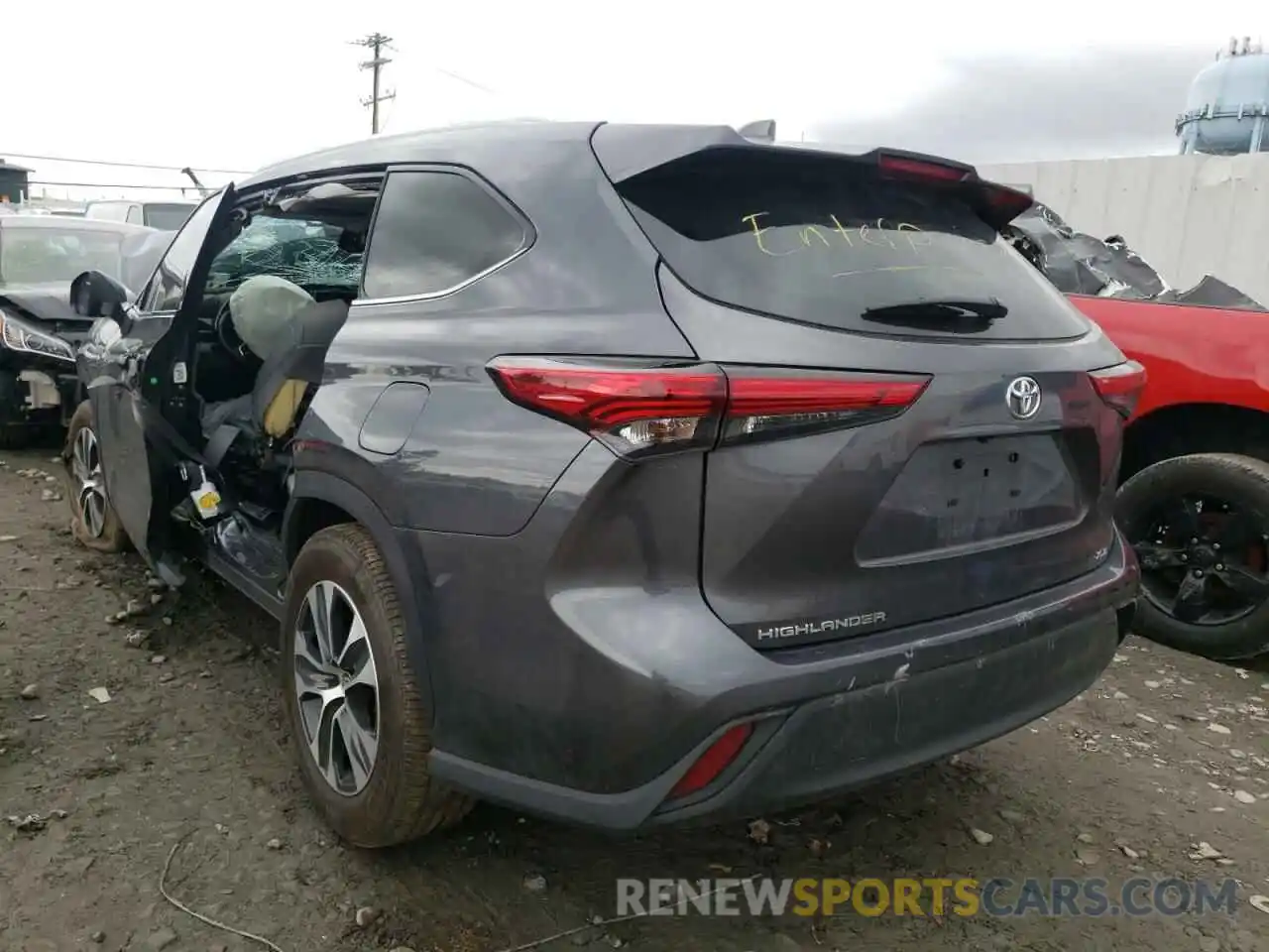 3 Photograph of a damaged car 5TDGZRAH4MS516667 TOYOTA HIGHLANDER 2021