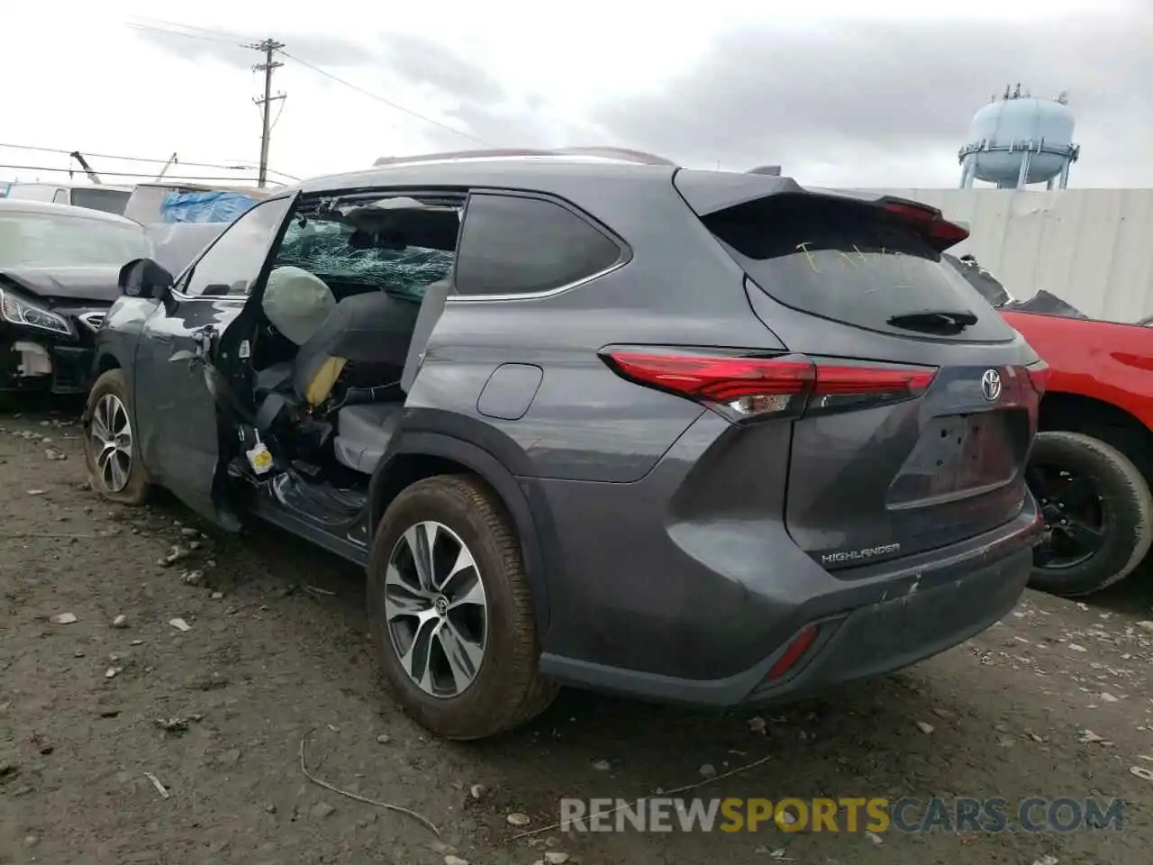 9 Photograph of a damaged car 5TDGZRAH4MS516667 TOYOTA HIGHLANDER 2021