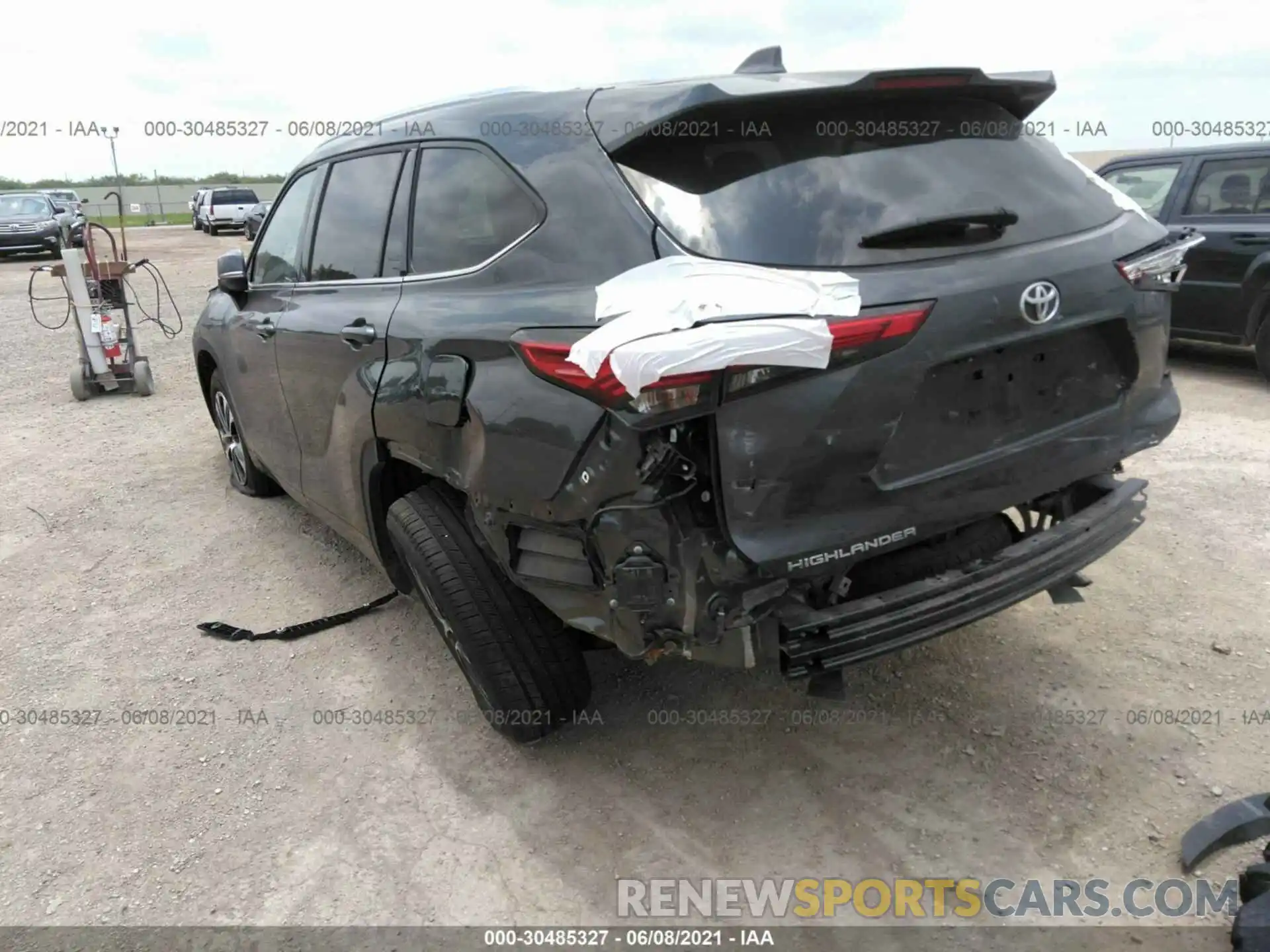 3 Photograph of a damaged car 5TDGZRAH4MS516751 TOYOTA HIGHLANDER 2021