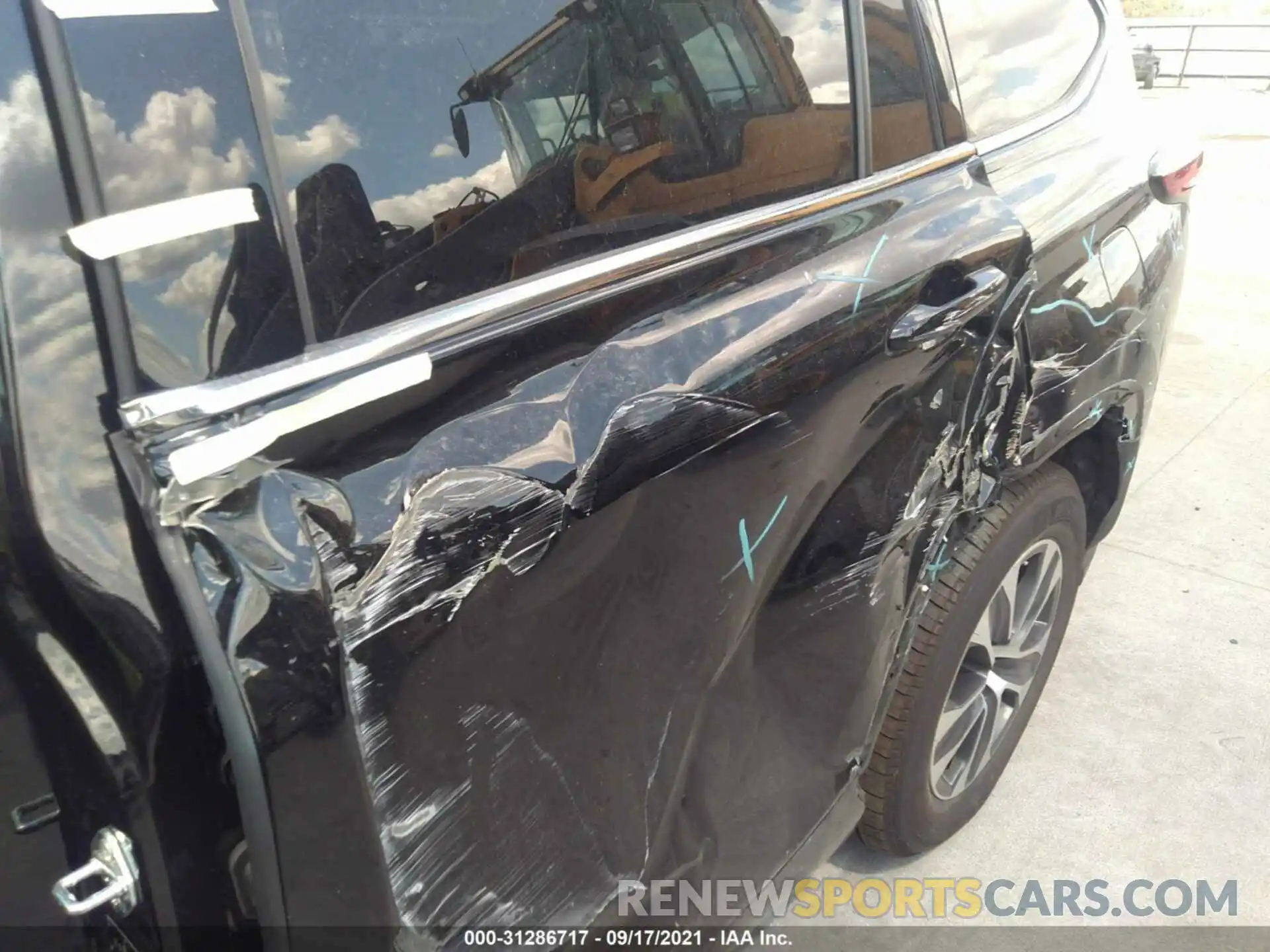 6 Photograph of a damaged car 5TDGZRAH5MS064549 TOYOTA HIGHLANDER 2021