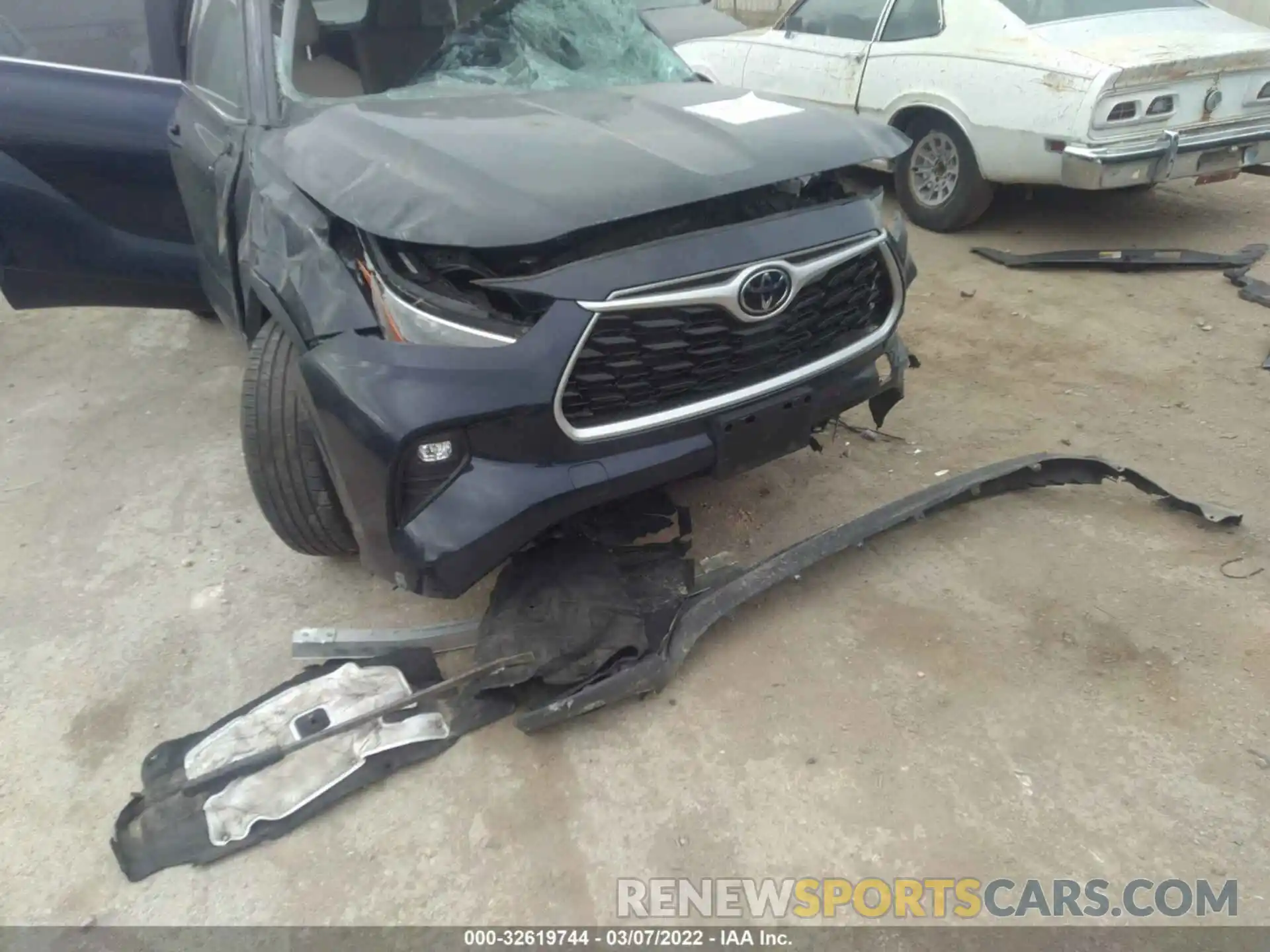 6 Photograph of a damaged car 5TDGZRAH5MS070660 TOYOTA HIGHLANDER 2021