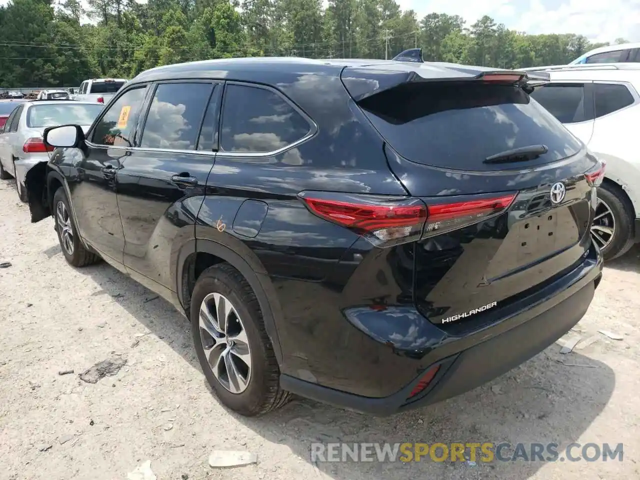 3 Photograph of a damaged car 5TDGZRAH5MS072411 TOYOTA HIGHLANDER 2021