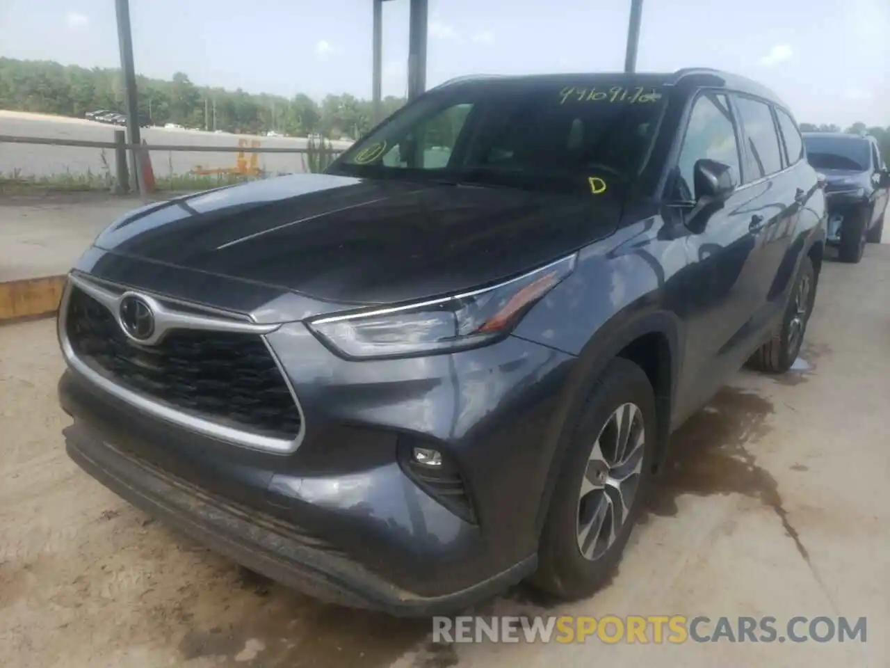 2 Photograph of a damaged car 5TDGZRAH5MS514846 TOYOTA HIGHLANDER 2021