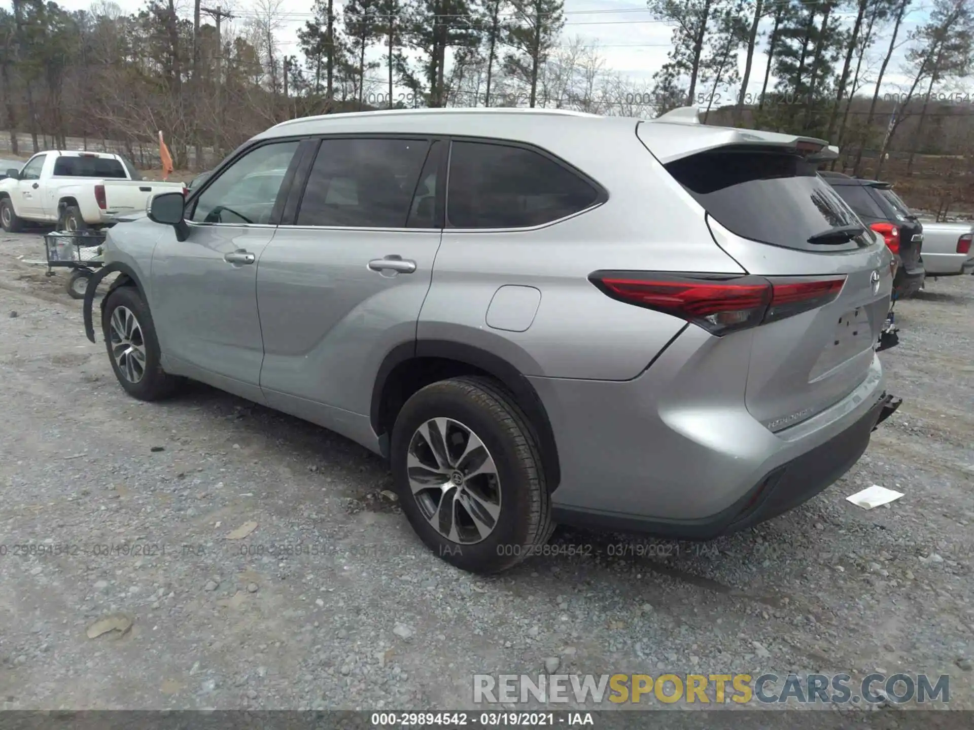 3 Photograph of a damaged car 5TDGZRAH5MS516452 TOYOTA HIGHLANDER 2021