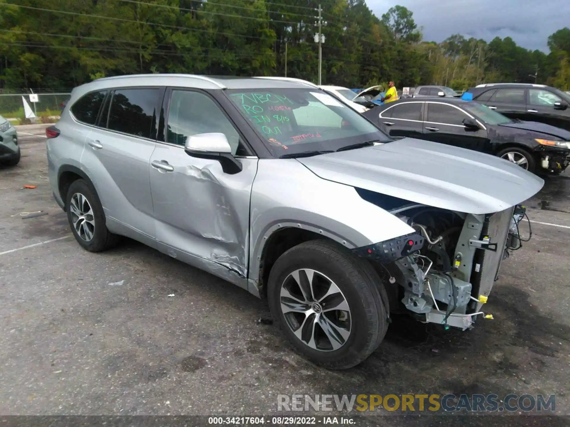 1 Photograph of a damaged car 5TDGZRAH5MS516810 TOYOTA HIGHLANDER 2021