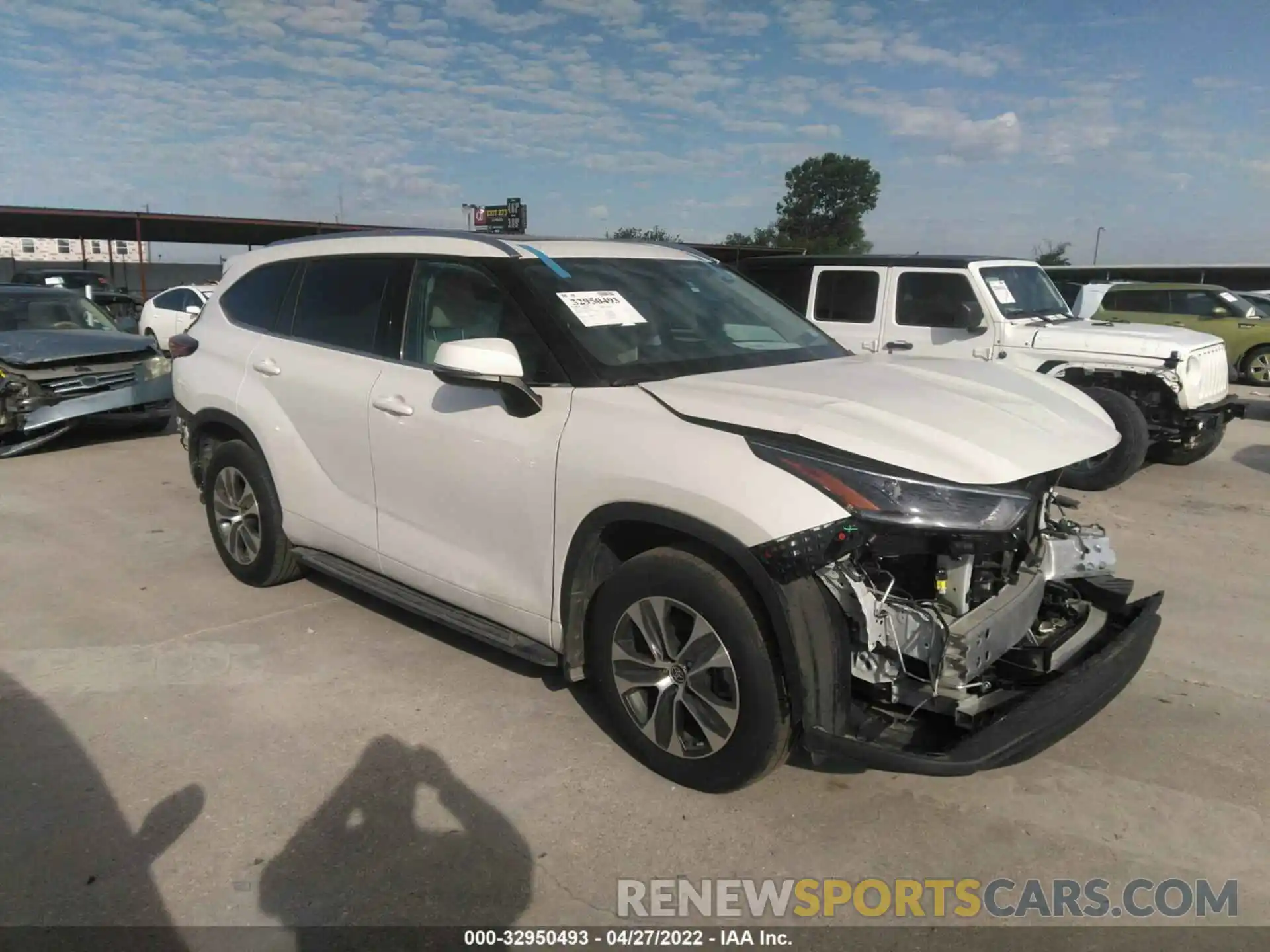 1 Photograph of a damaged car 5TDGZRAH5MS520114 TOYOTA HIGHLANDER 2021