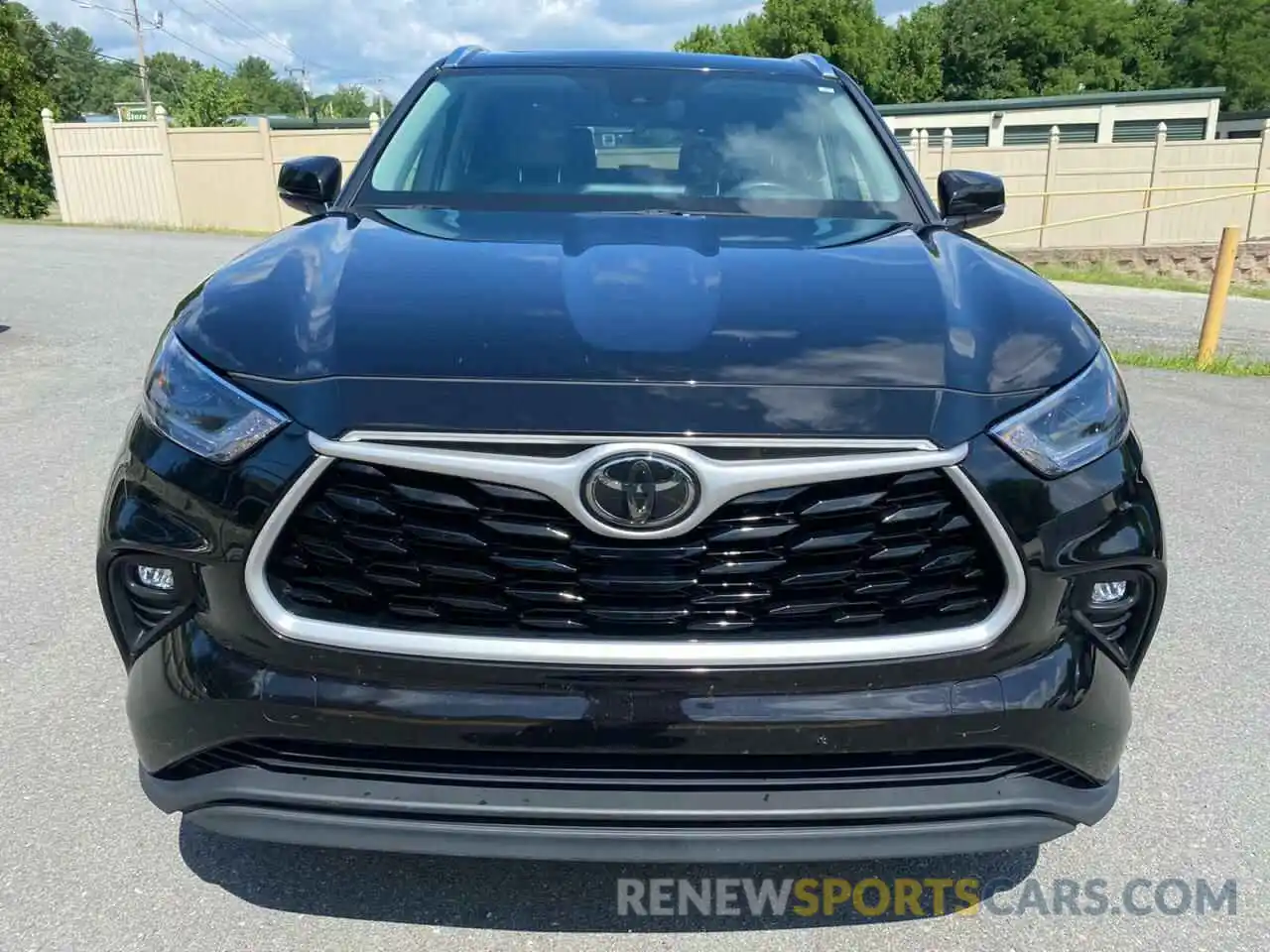 7 Photograph of a damaged car 5TDGZRAH6MS040888 TOYOTA HIGHLANDER 2021