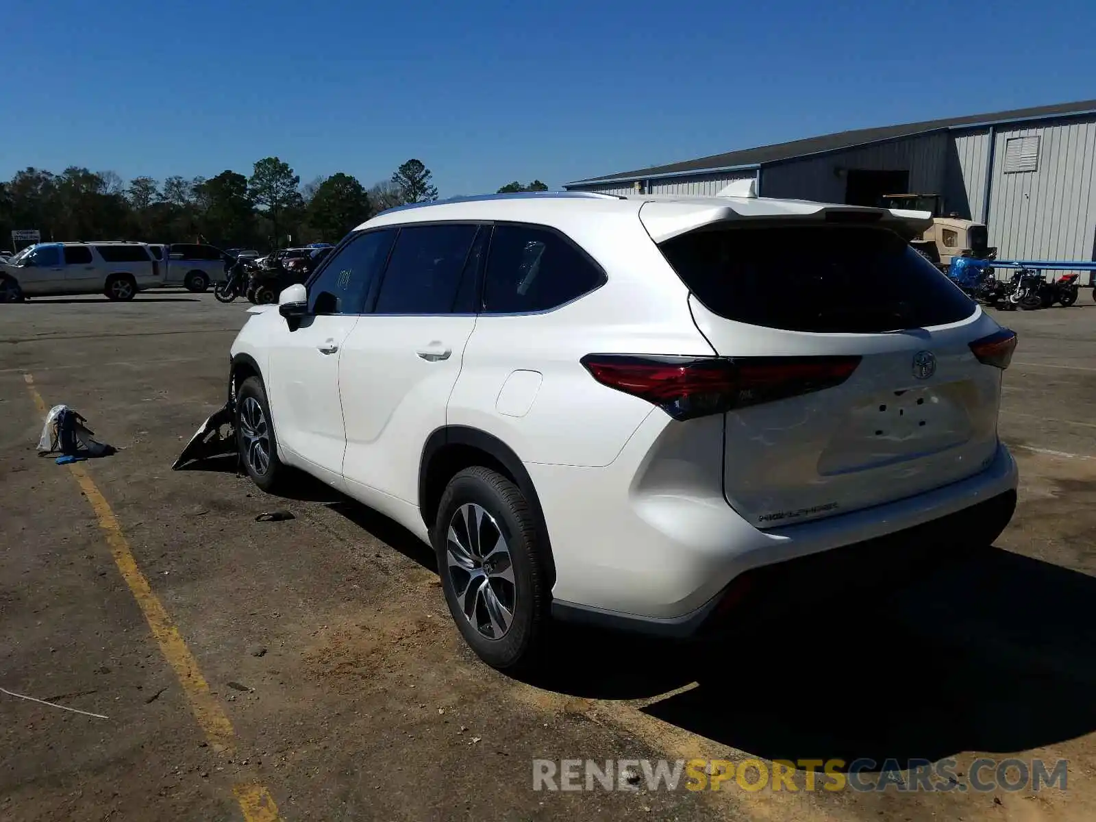 3 Photograph of a damaged car 5TDGZRAH6MS049378 TOYOTA HIGHLANDER 2021