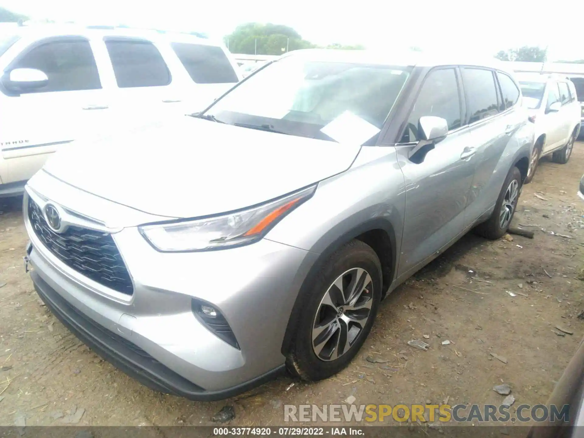 2 Photograph of a damaged car 5TDGZRAH6MS050269 TOYOTA HIGHLANDER 2021