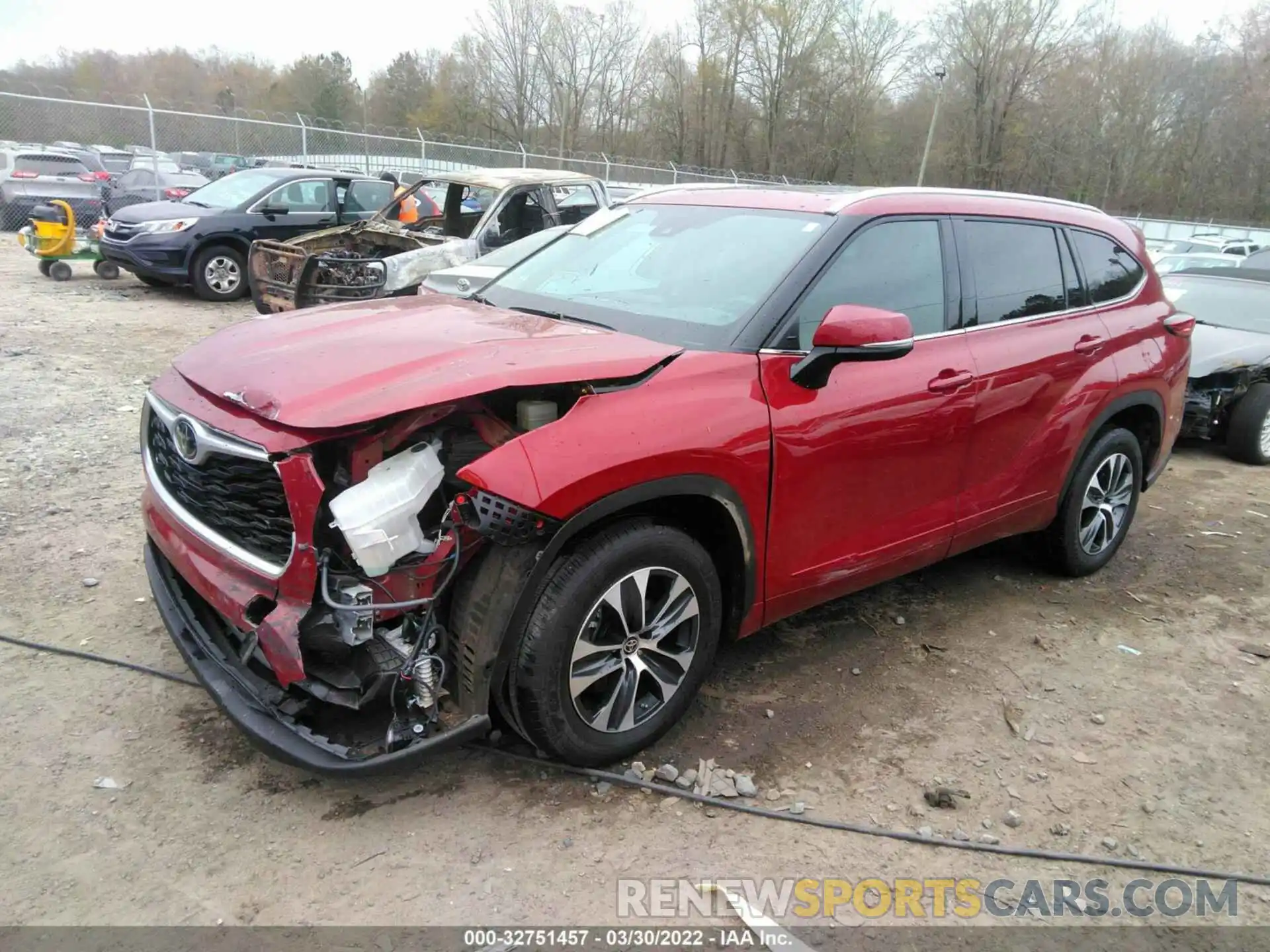 2 Photograph of a damaged car 5TDGZRAH6MS052345 TOYOTA HIGHLANDER 2021