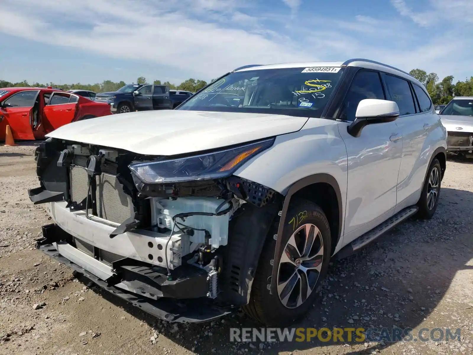 2 Photograph of a damaged car 5TDGZRAH6MS530523 TOYOTA HIGHLANDER 2021