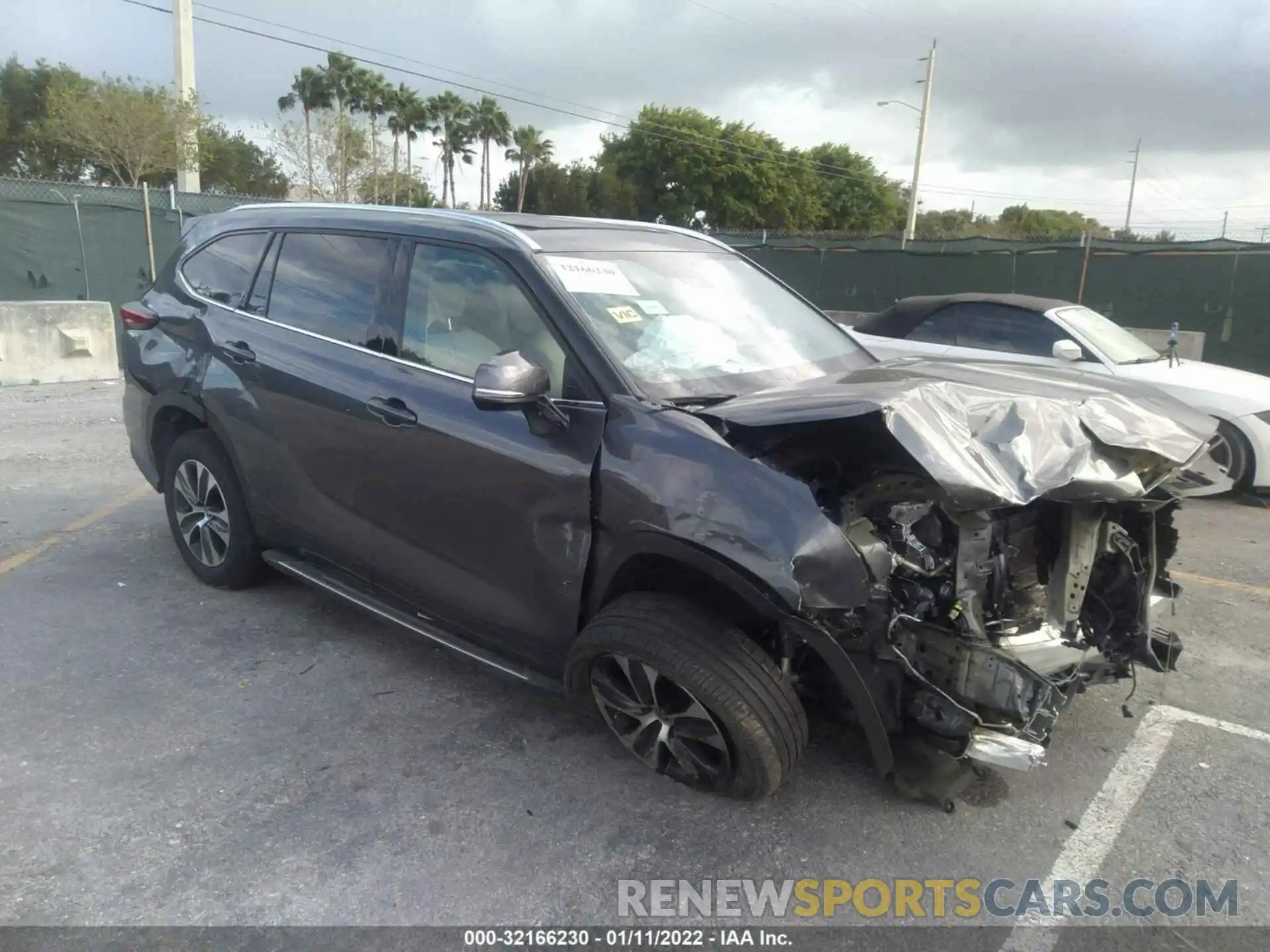 1 Photograph of a damaged car 5TDGZRAH6MS532157 TOYOTA HIGHLANDER 2021