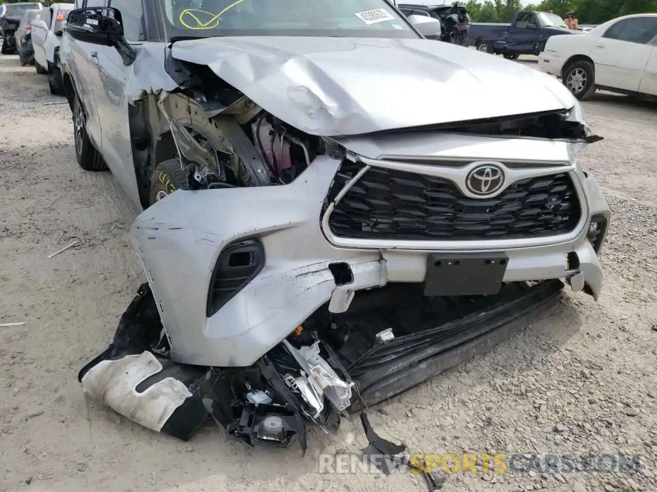 9 Photograph of a damaged car 5TDGZRAH7MS059661 TOYOTA HIGHLANDER 2021